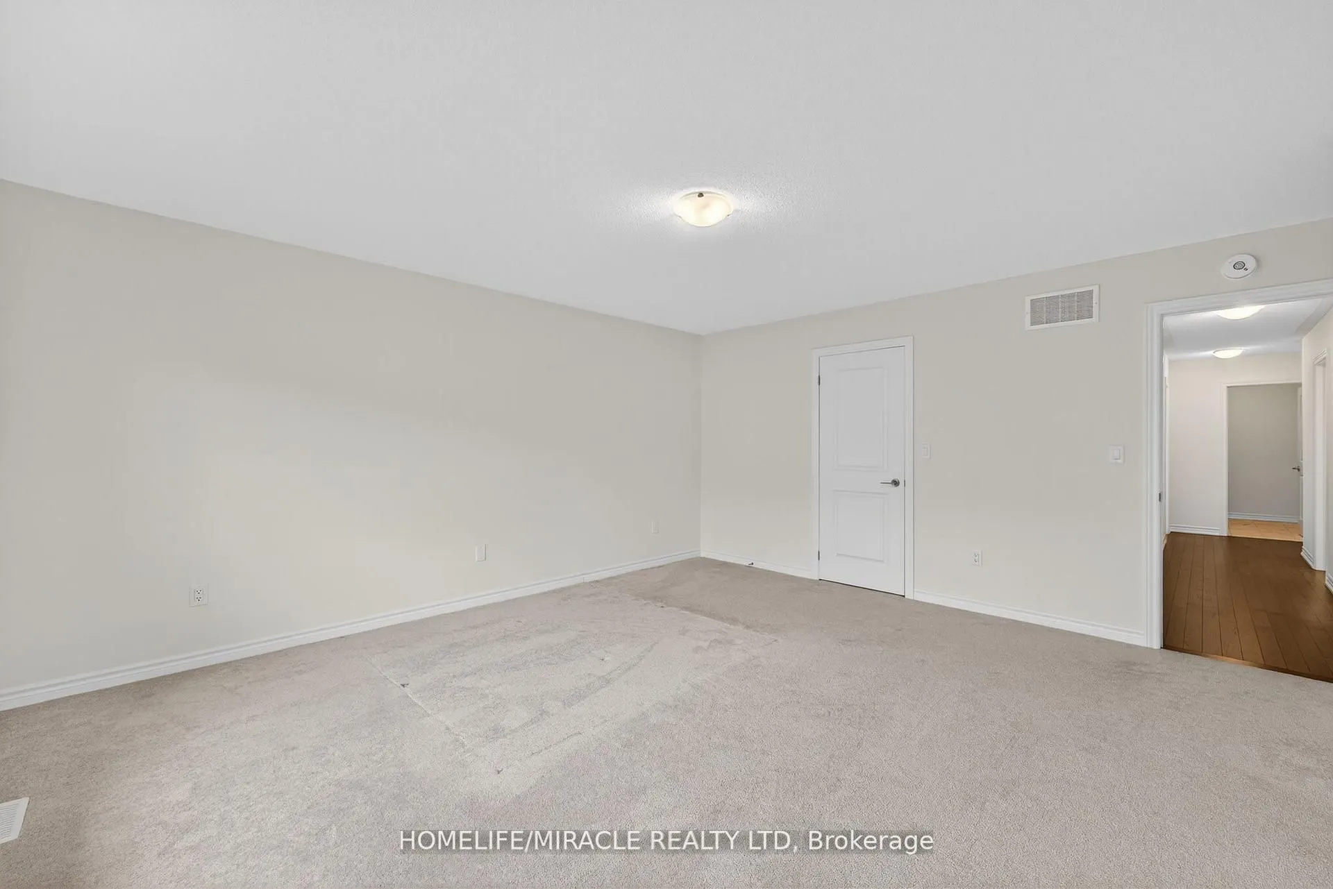 11 Phoenix Boulevard