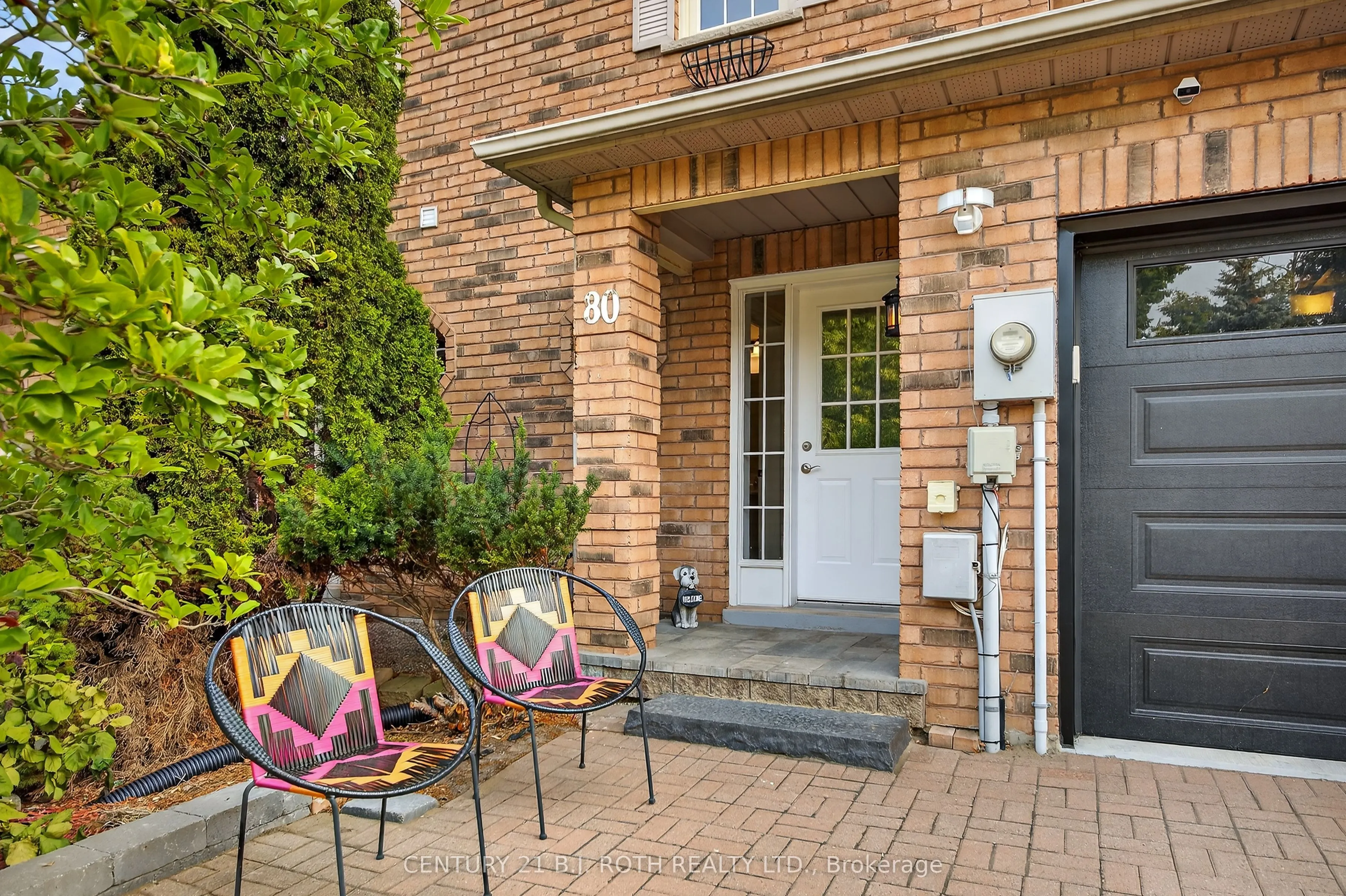 80 BRUCE Crescent