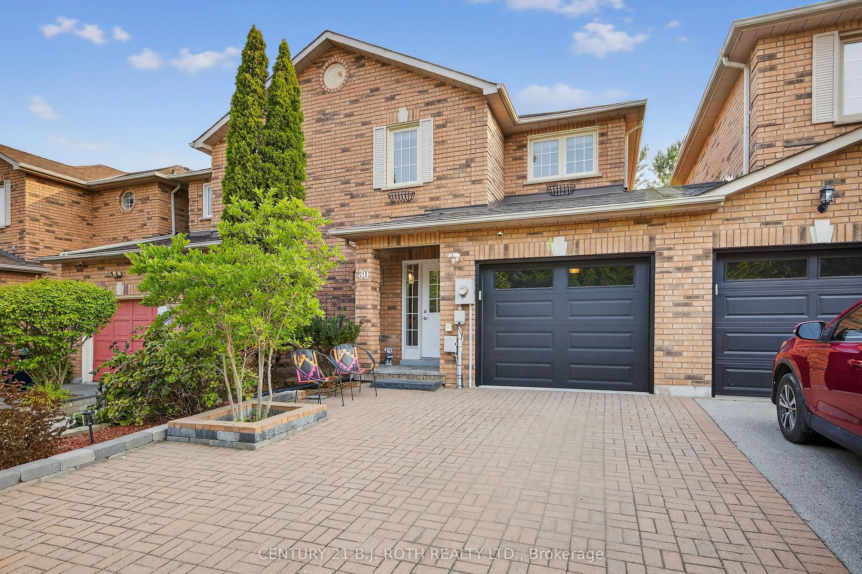 80 BRUCE Crescent