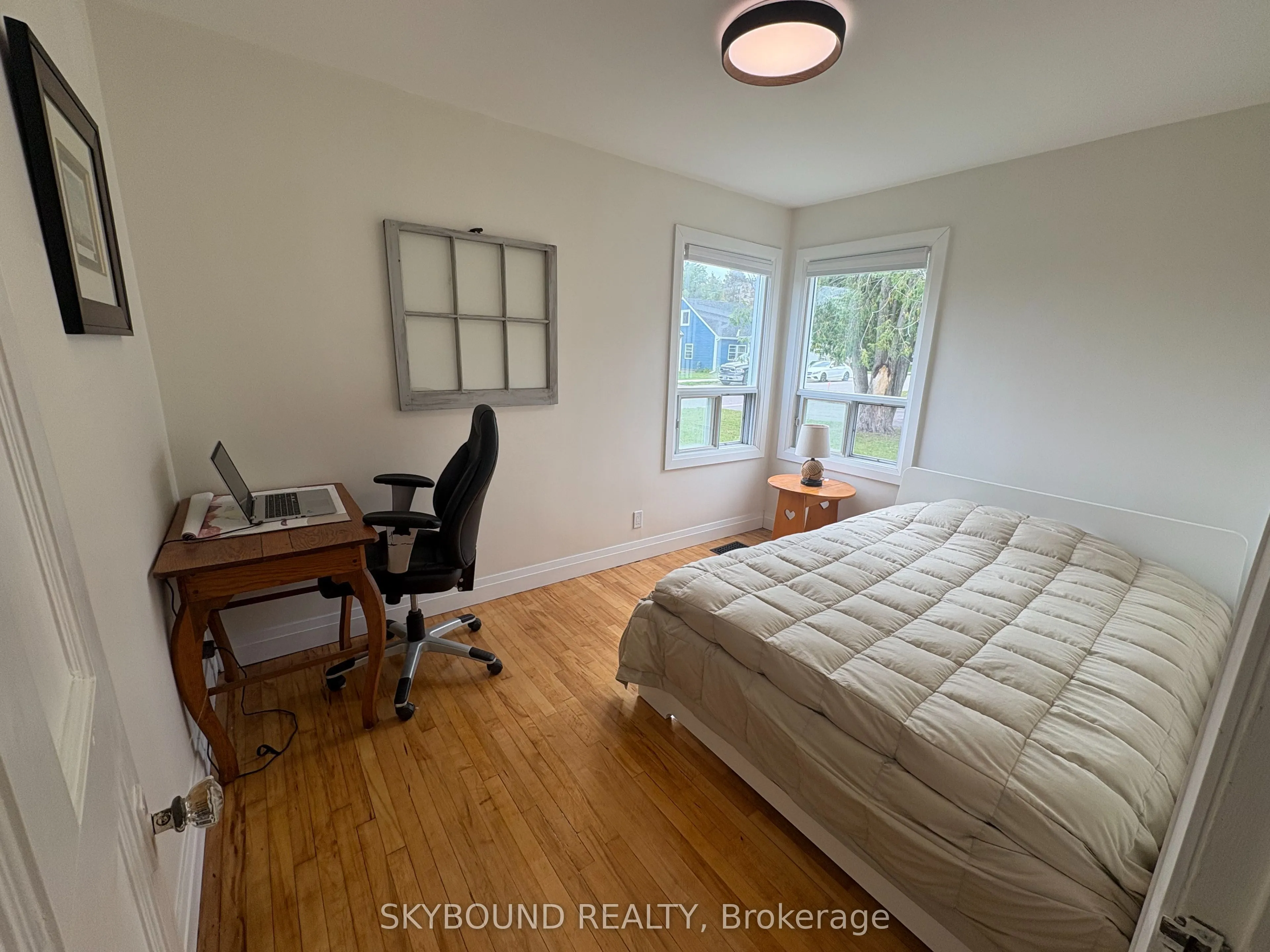 139 Memorial Avenue Avenue