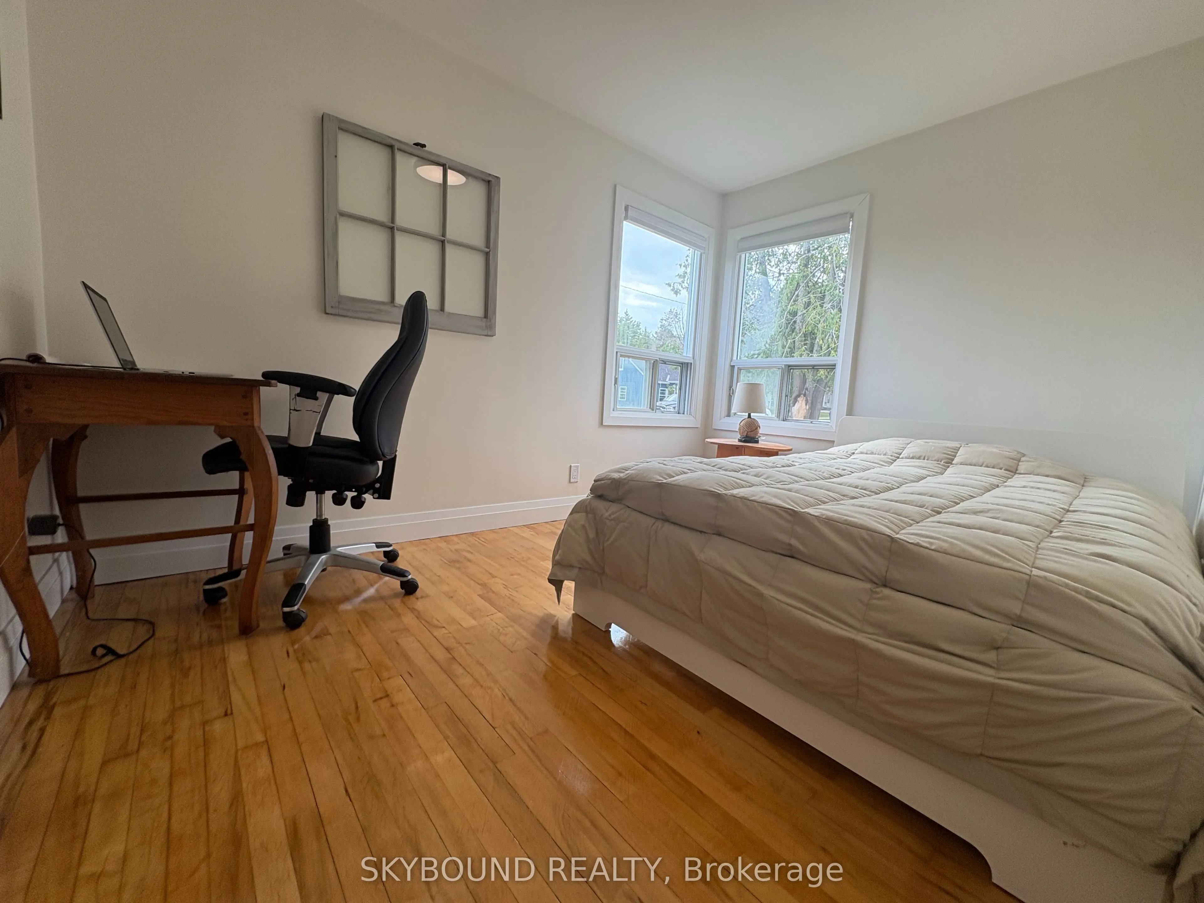 139 Memorial Avenue Avenue