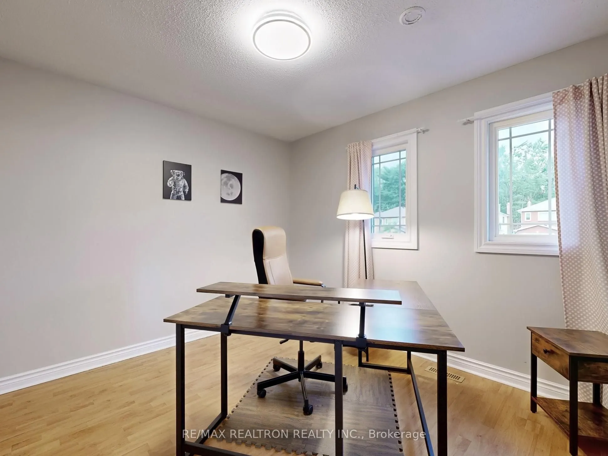 27 Moore Place, #Main & 2nd Flr