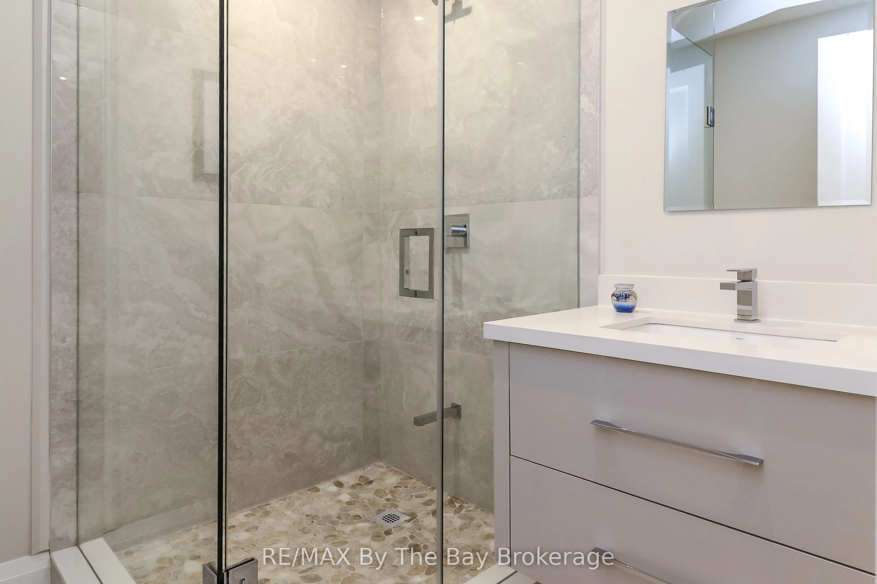 35 48TH Street N