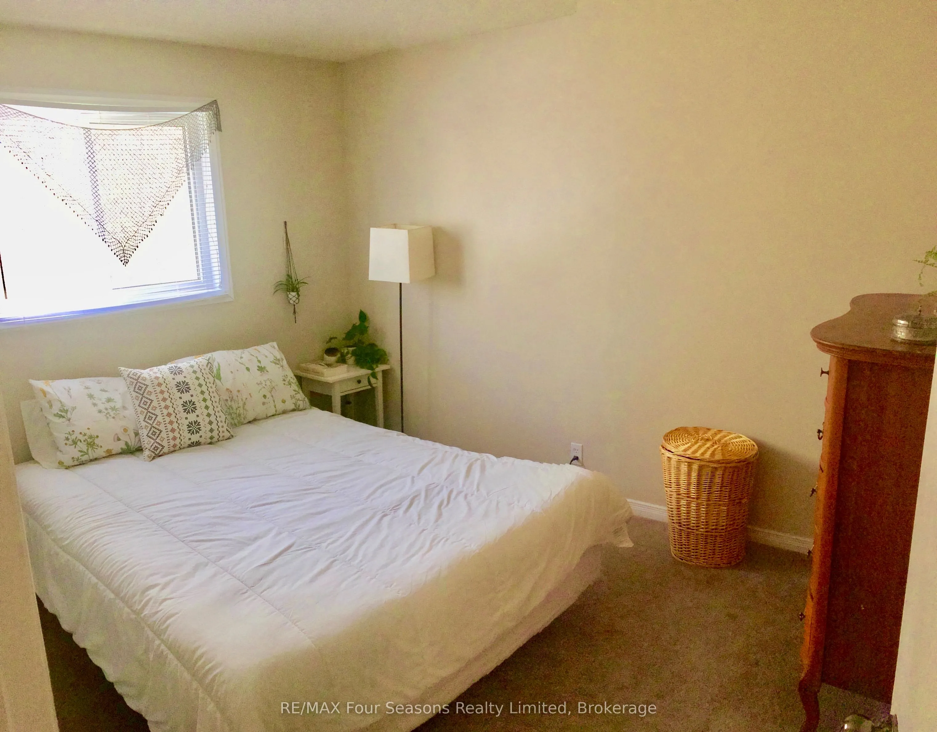 75 Telfer Road, #1