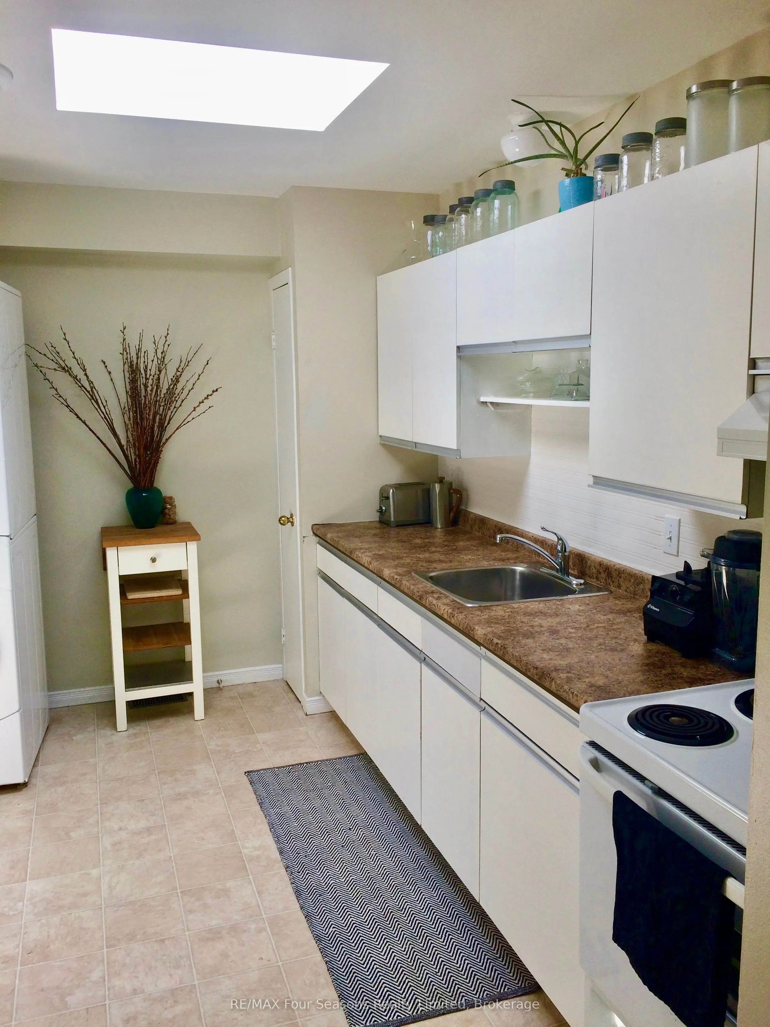 75 Telfer Road, #1