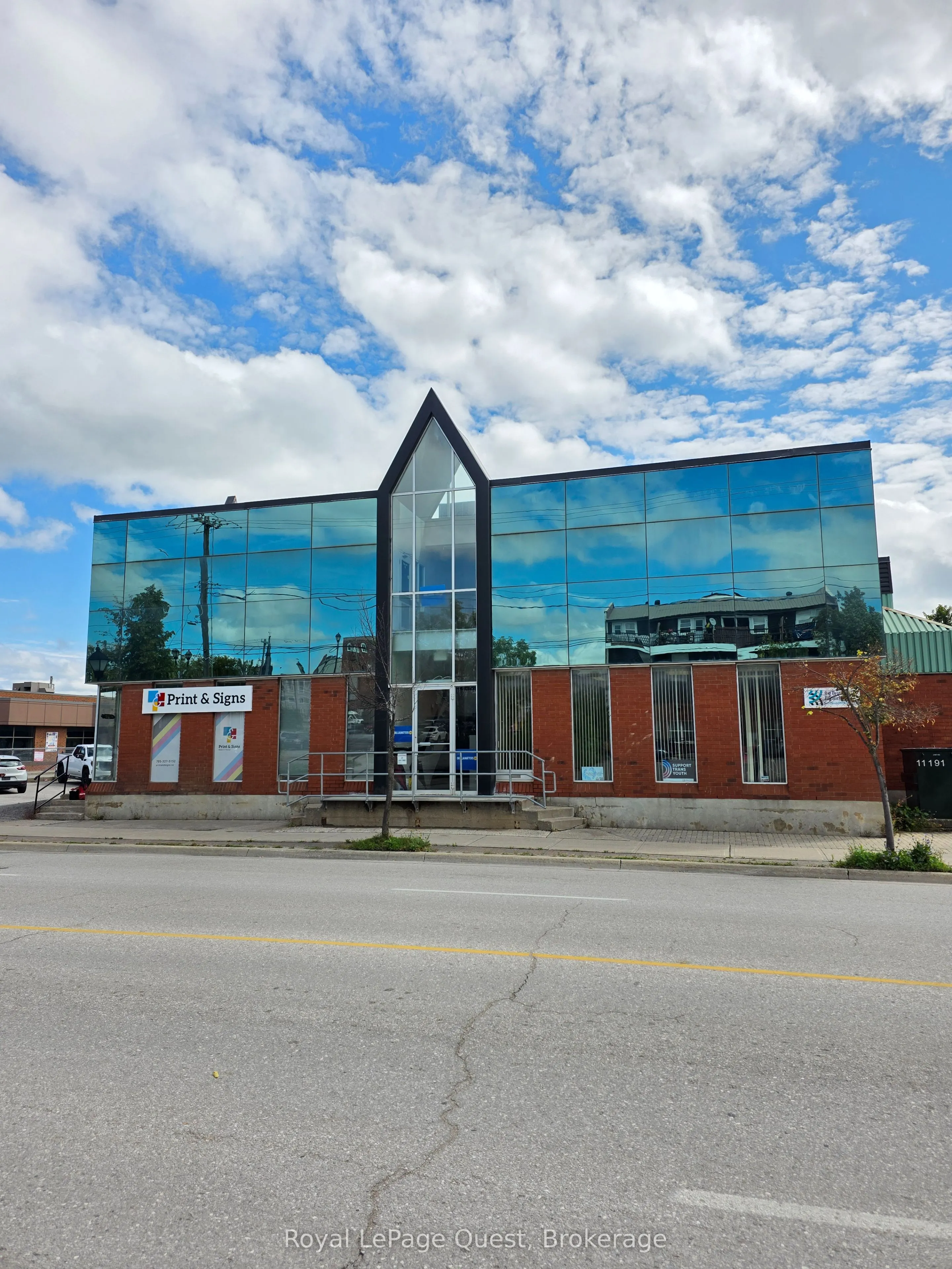 17 Colborne Street E, #102