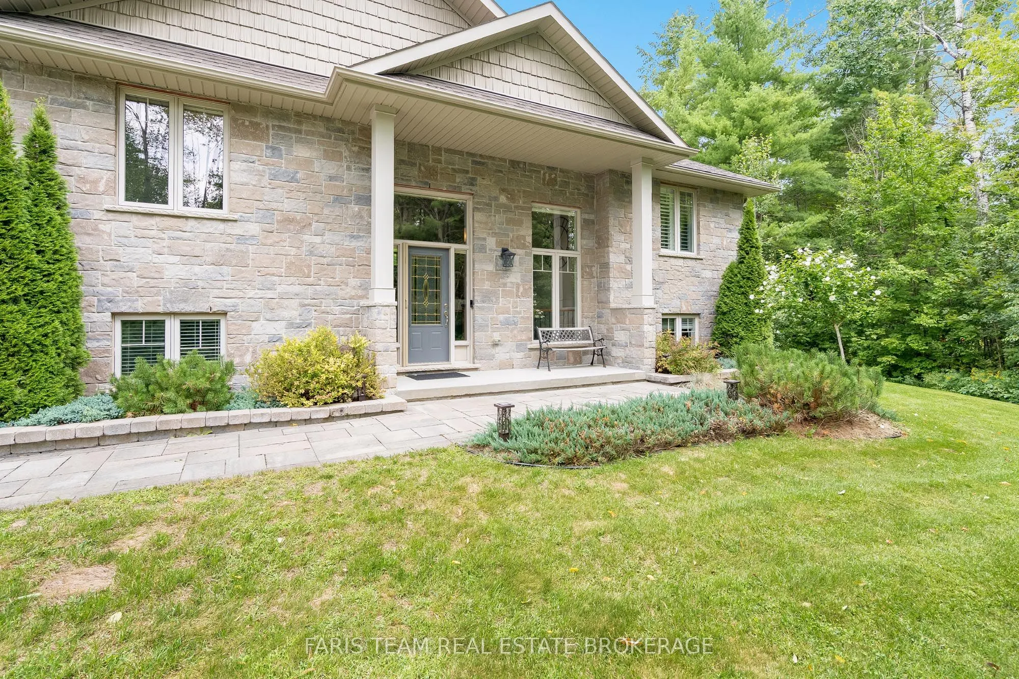 1559 Rimkey Crescent