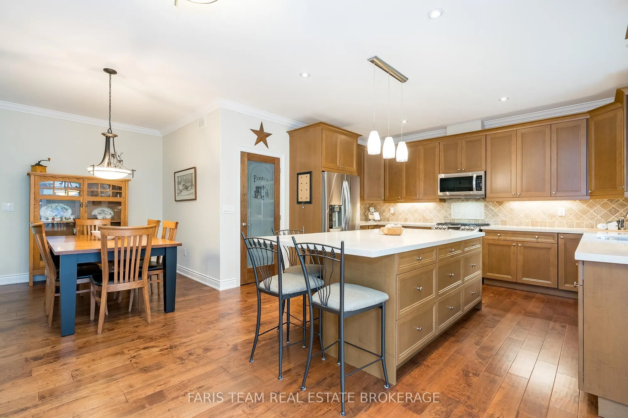 1559 Rimkey Crescent