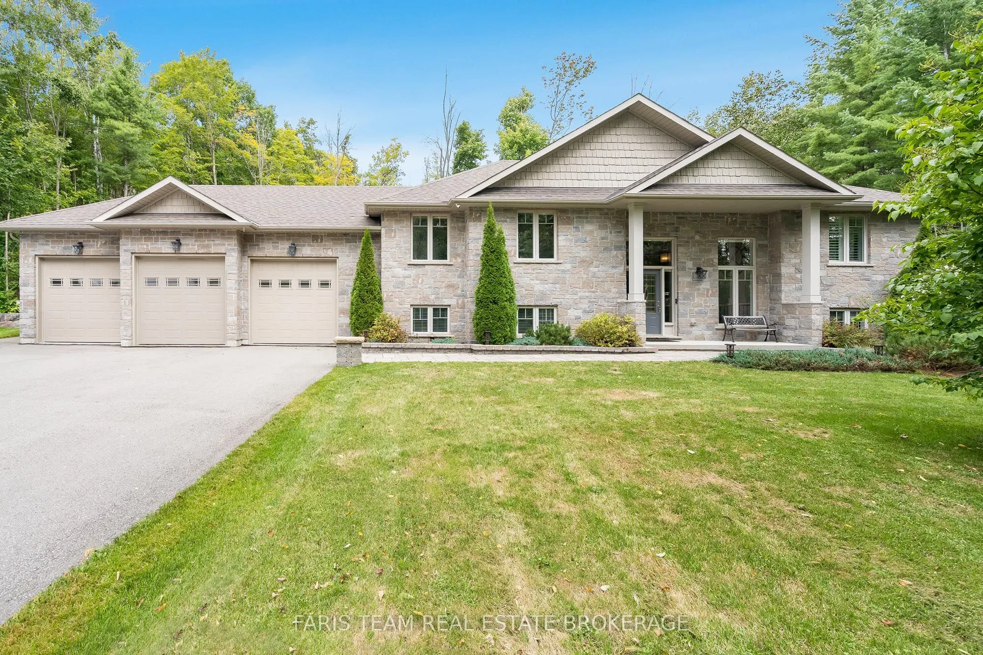 1559 Rimkey Crescent
