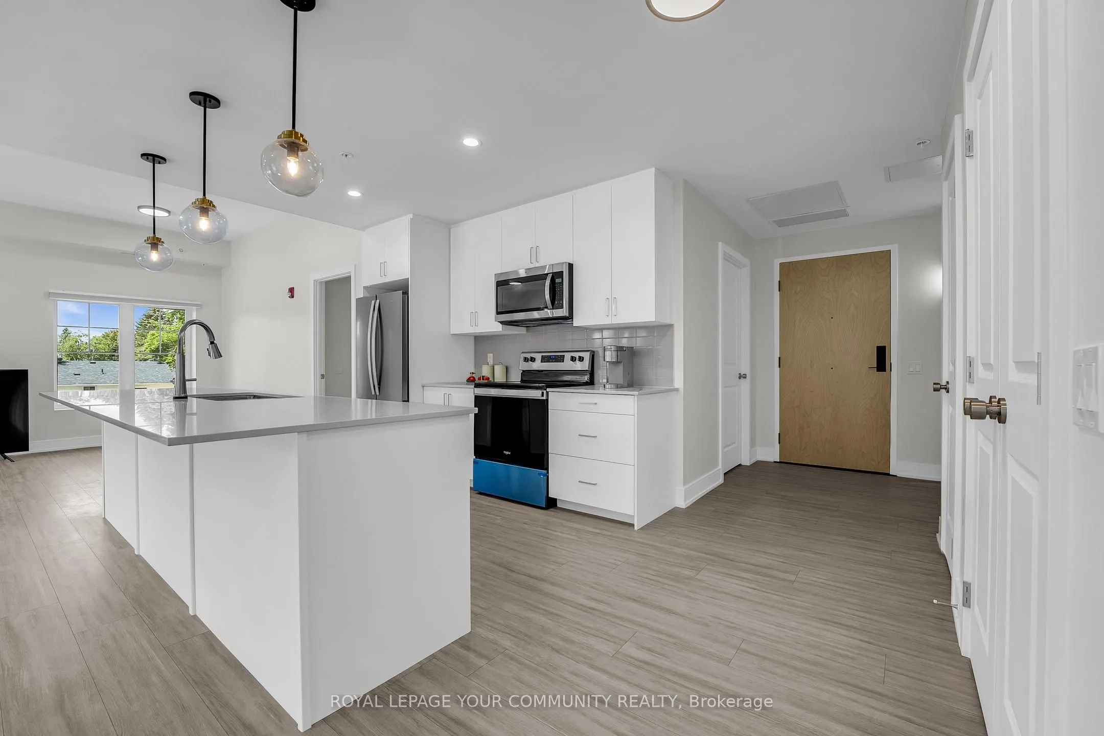 121 Mary Street, #211