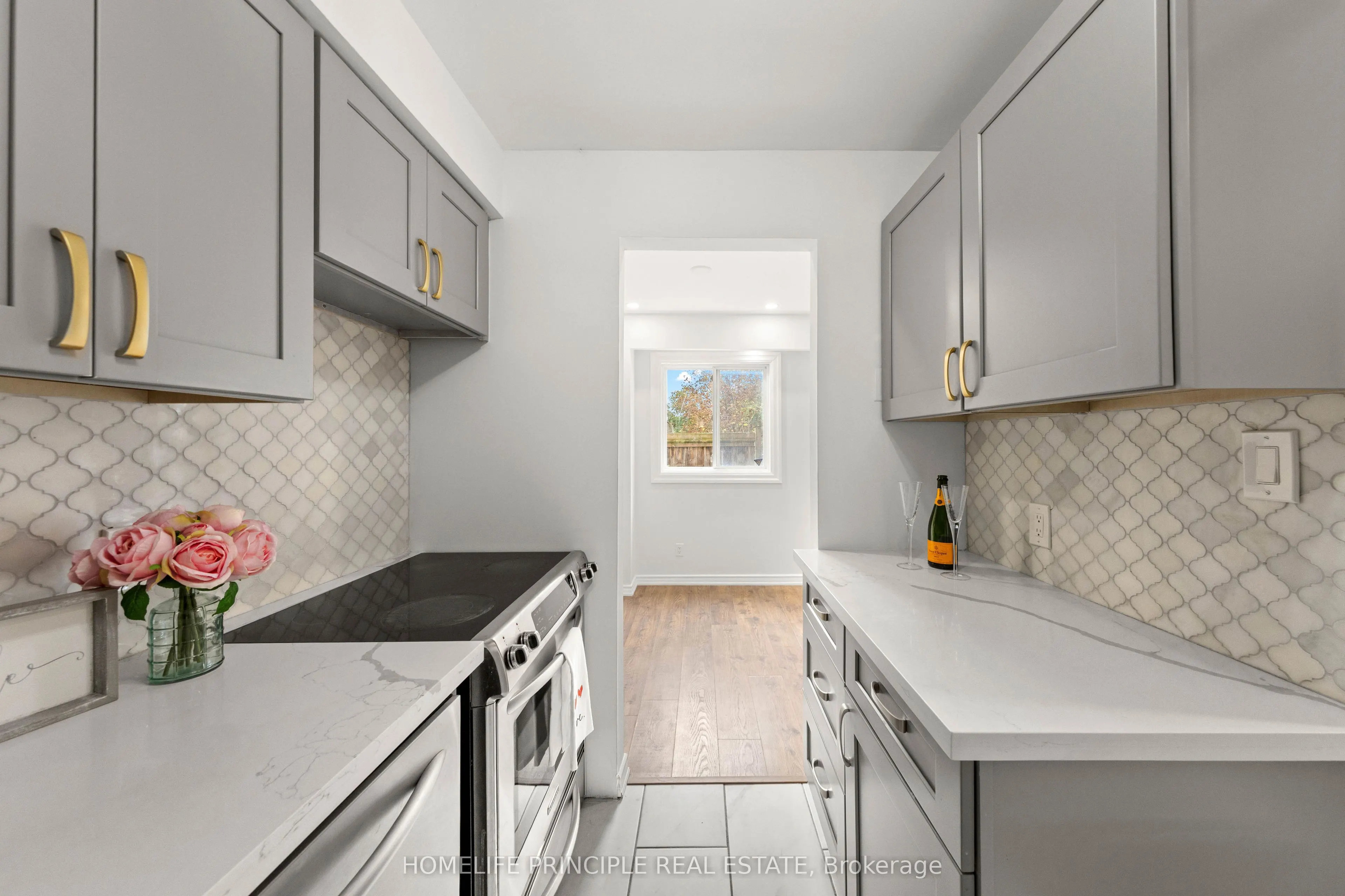 261 Rose Street, #16