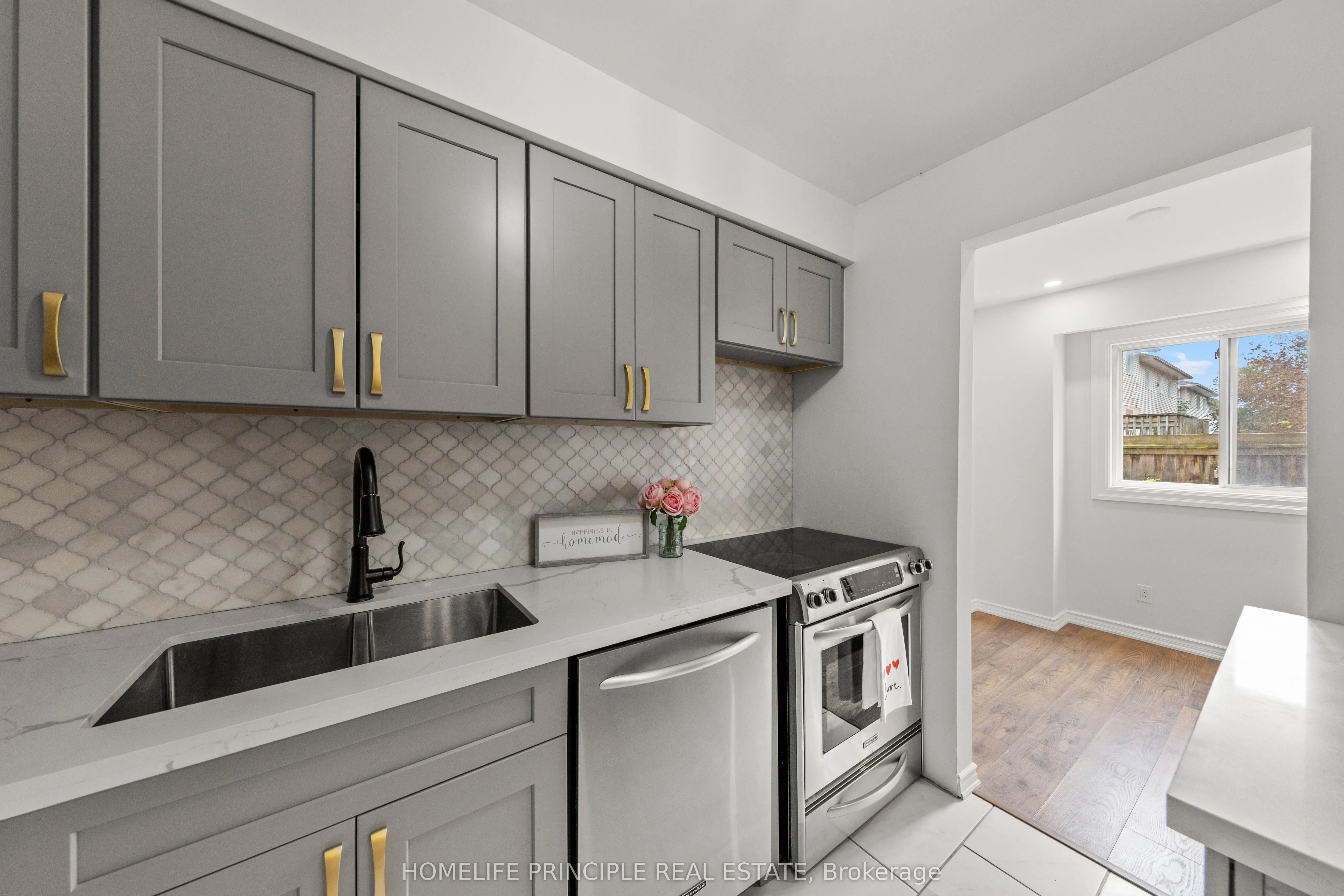 261 Rose Street, #16