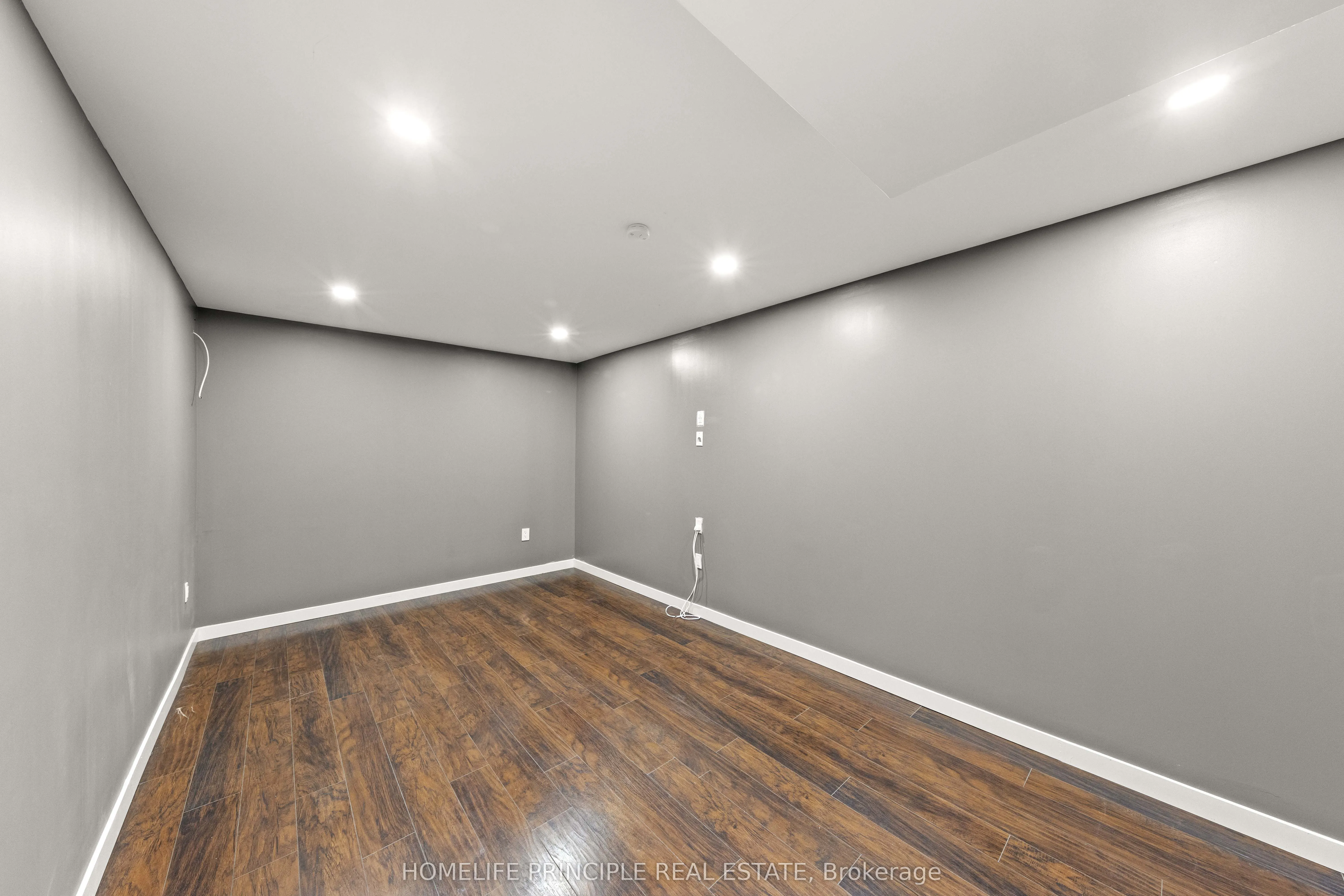 261 Rose Street, #16