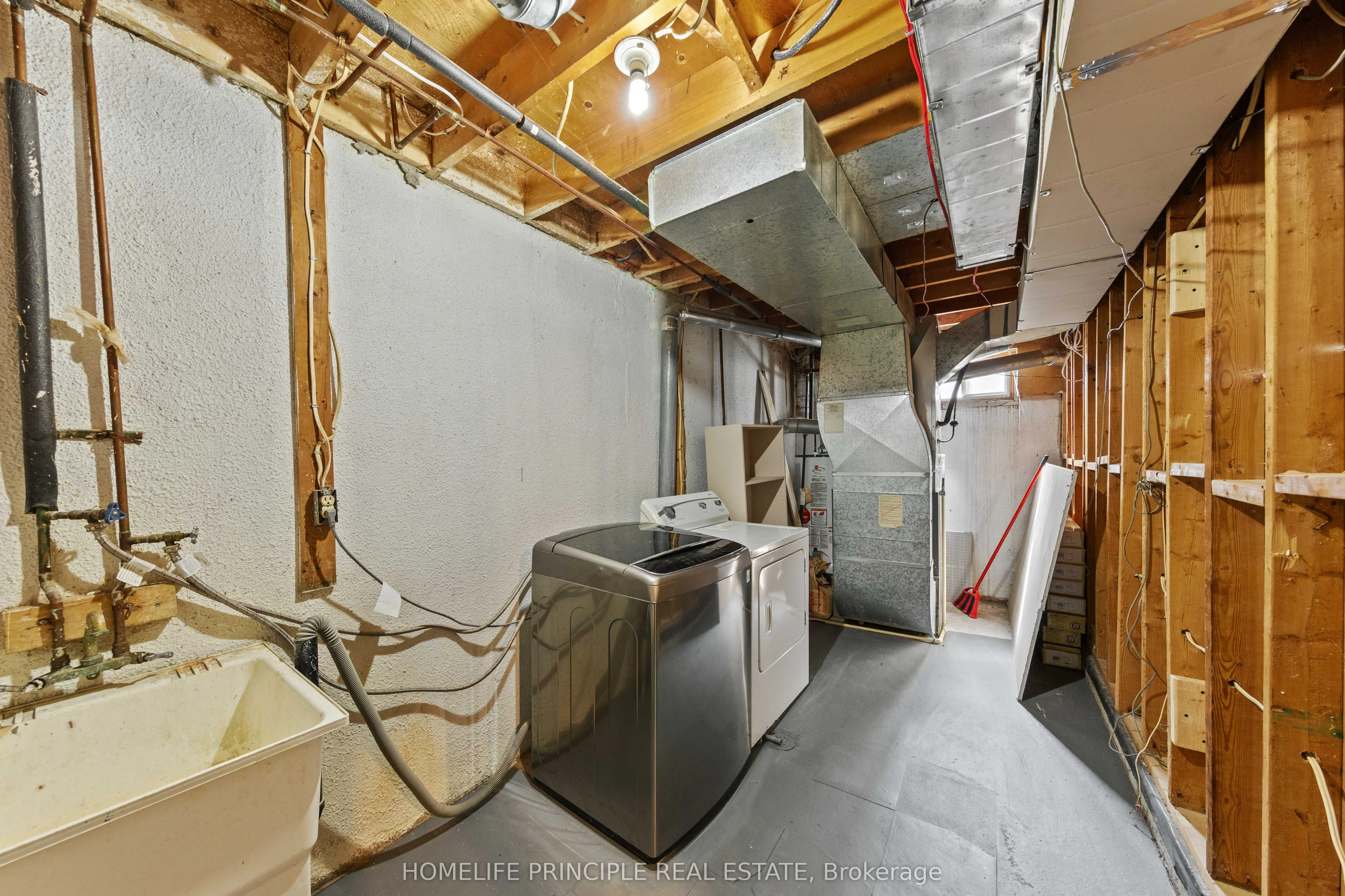 261 Rose Street, #16