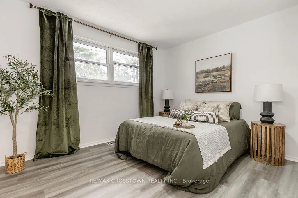 3495 Brennan Line