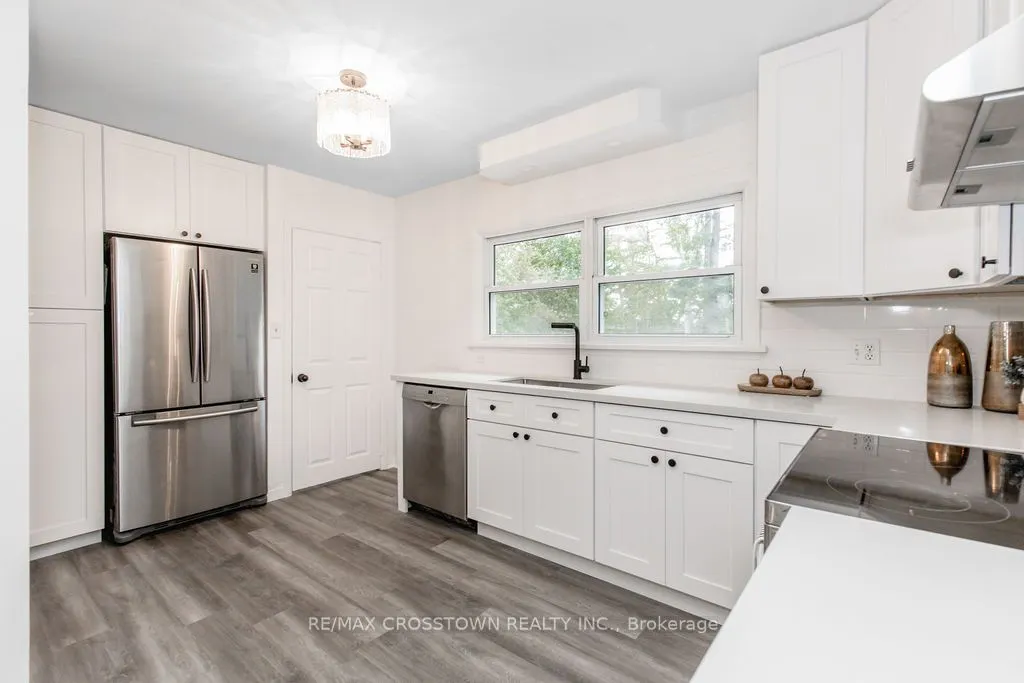 3495 Brennan Line