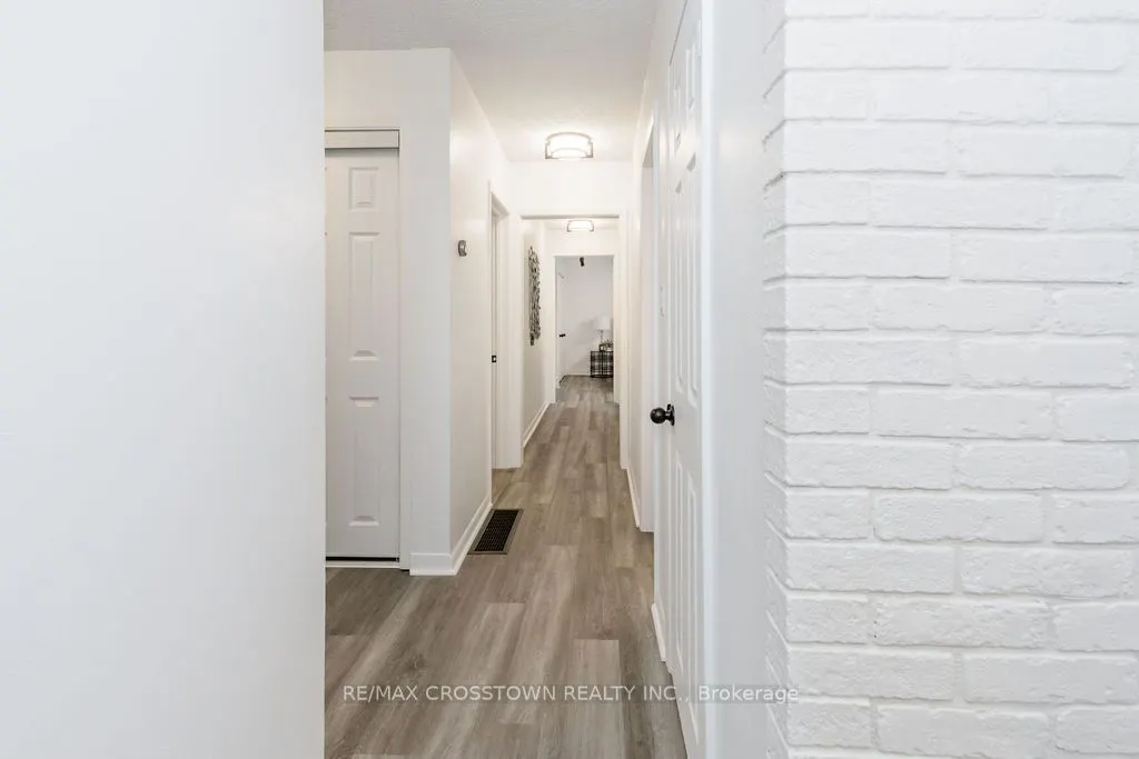 3495 Brennan Line