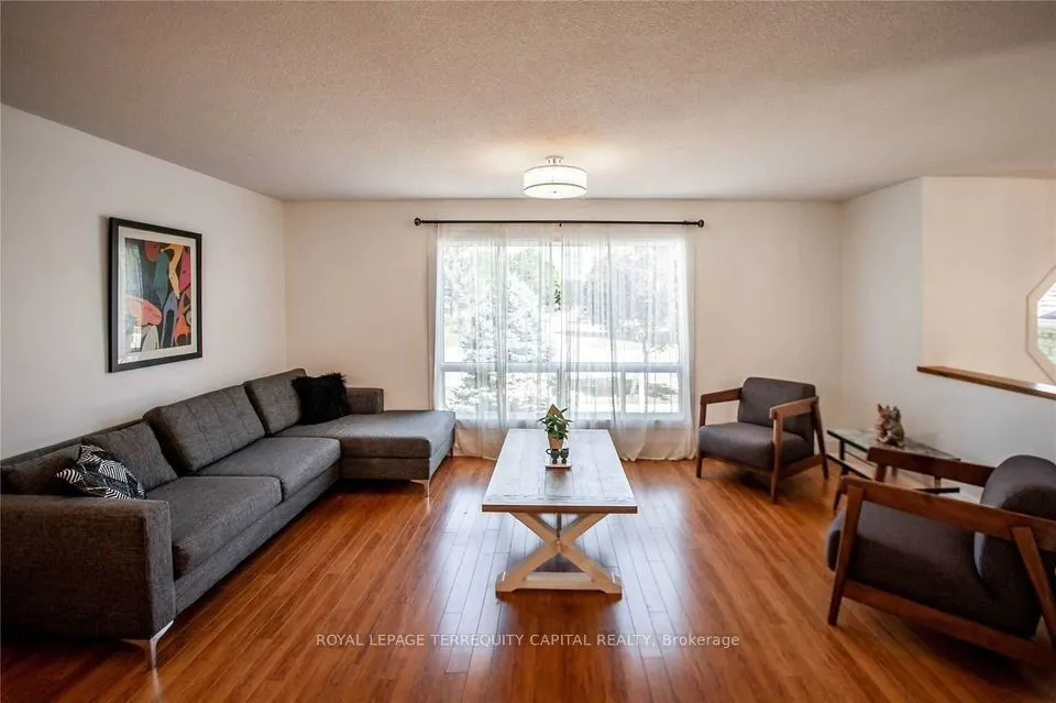 45 Mapleton Avenue, #Upper