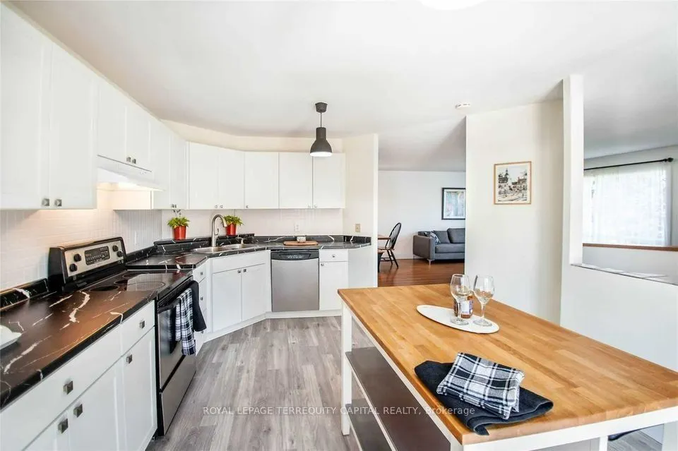 45 Mapleton Avenue, #Upper