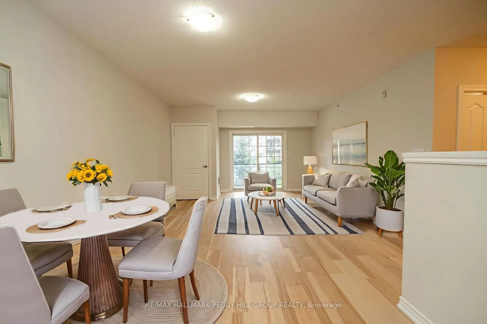 39 Ferndale Drive S, #205