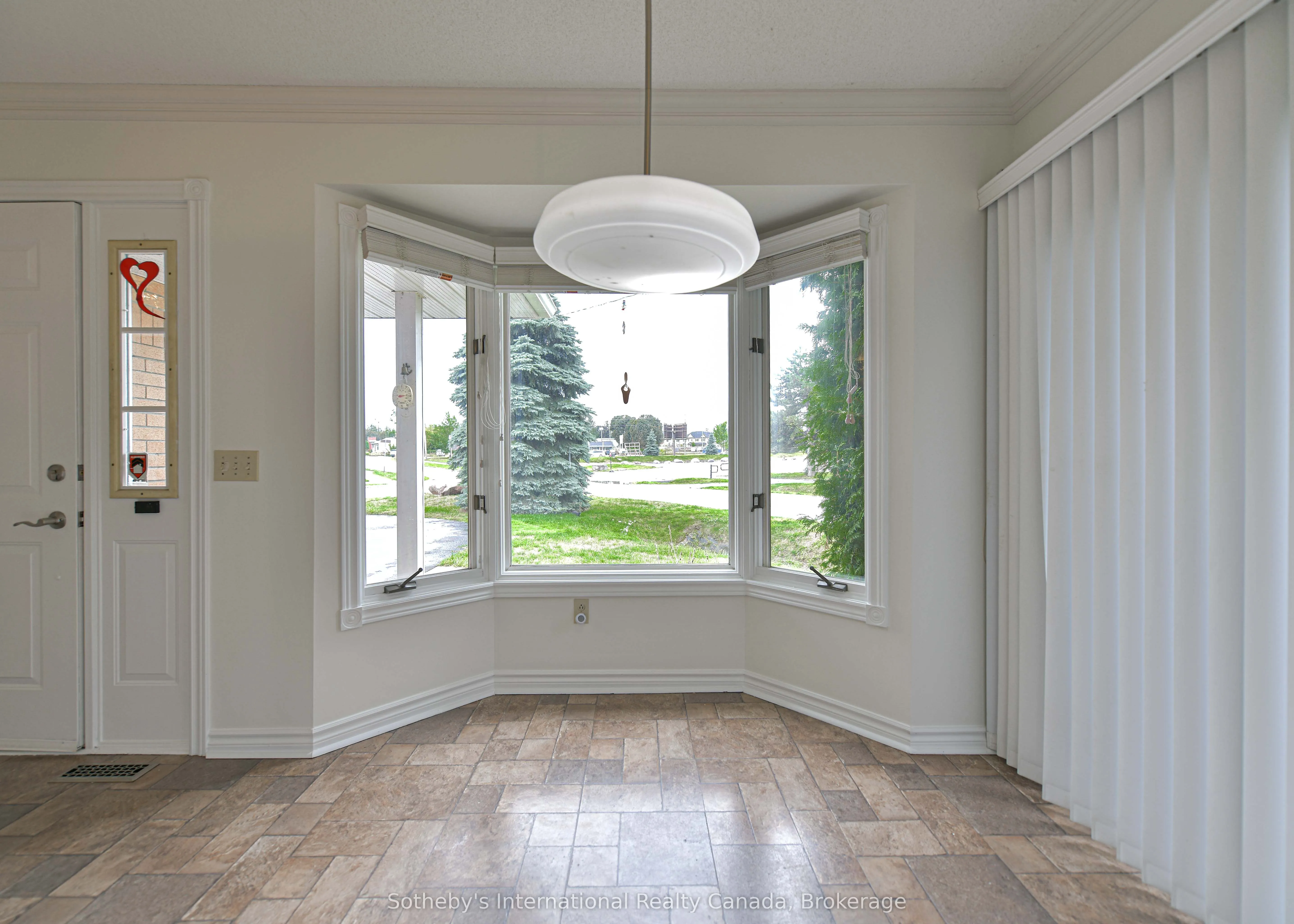 10 MUSEUM Drive, #101