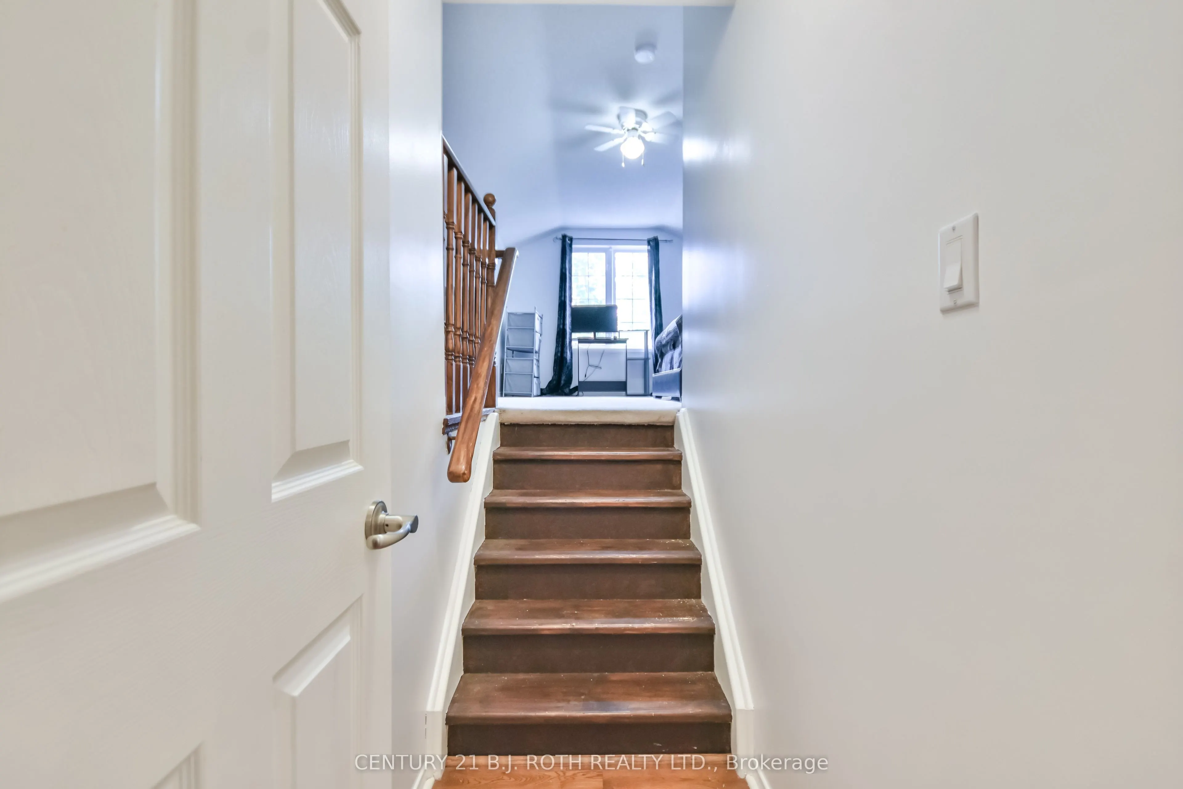56 Monique Crescent