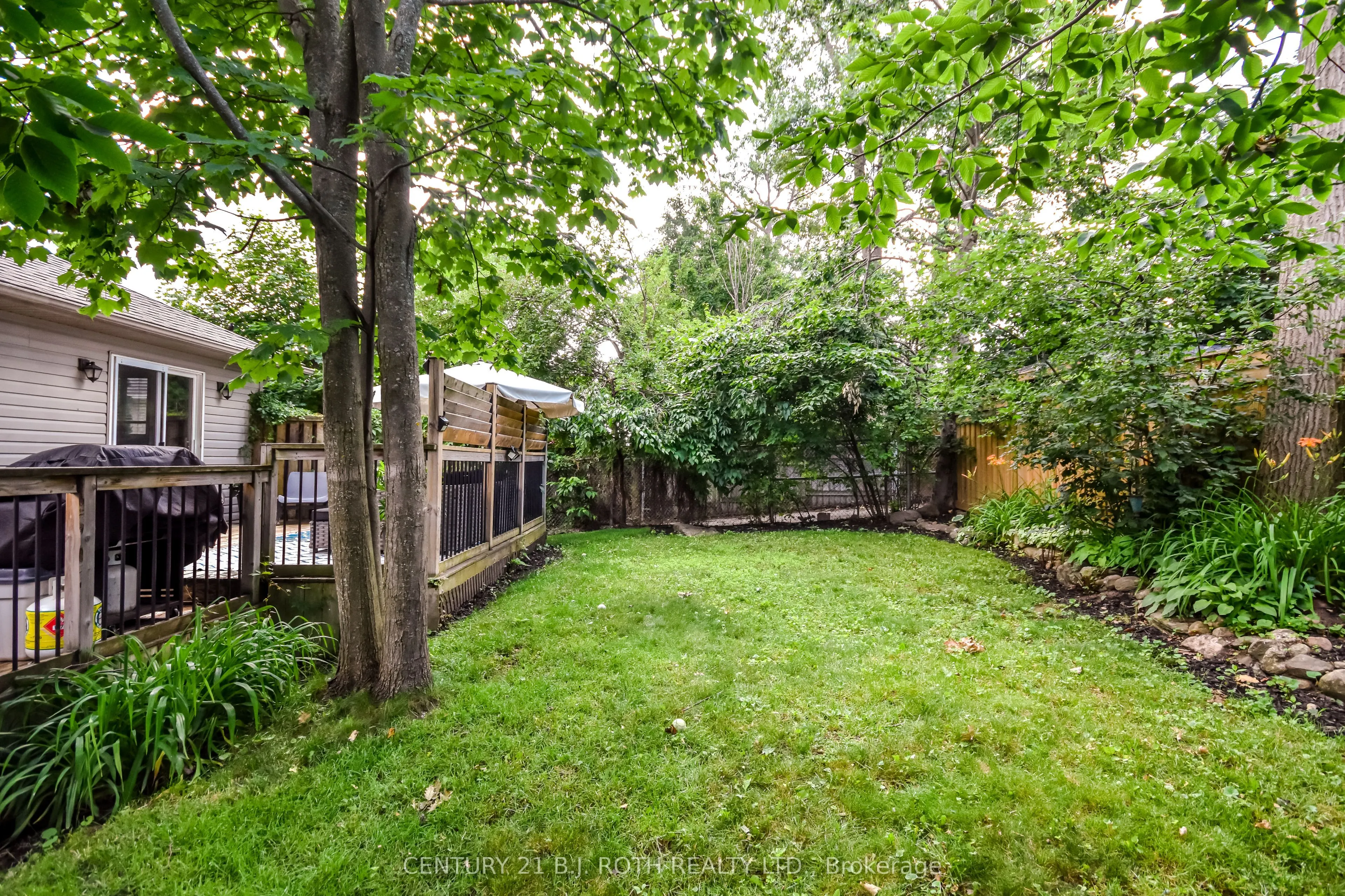 56 Monique Crescent