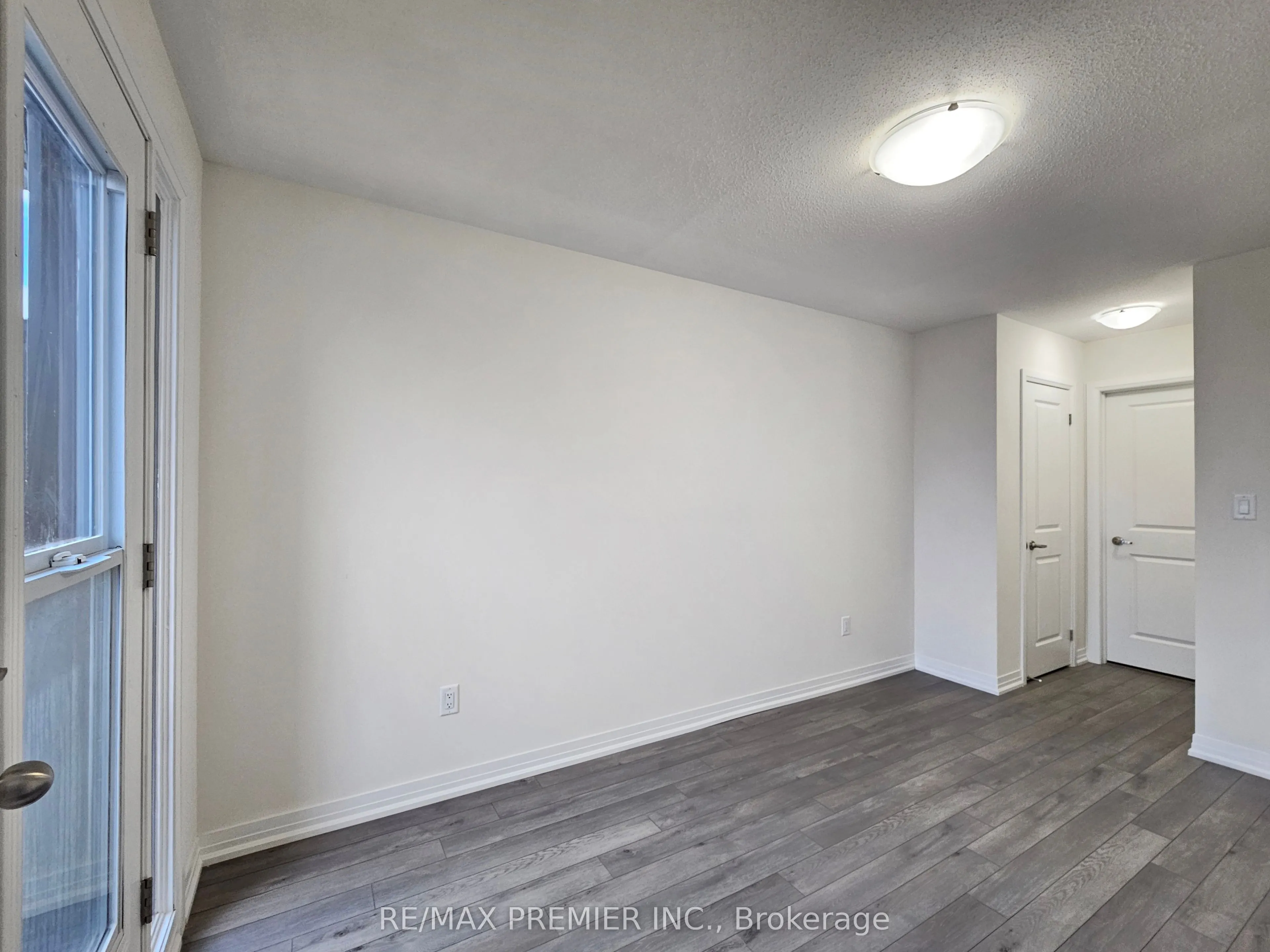 142 Turnberry Lane