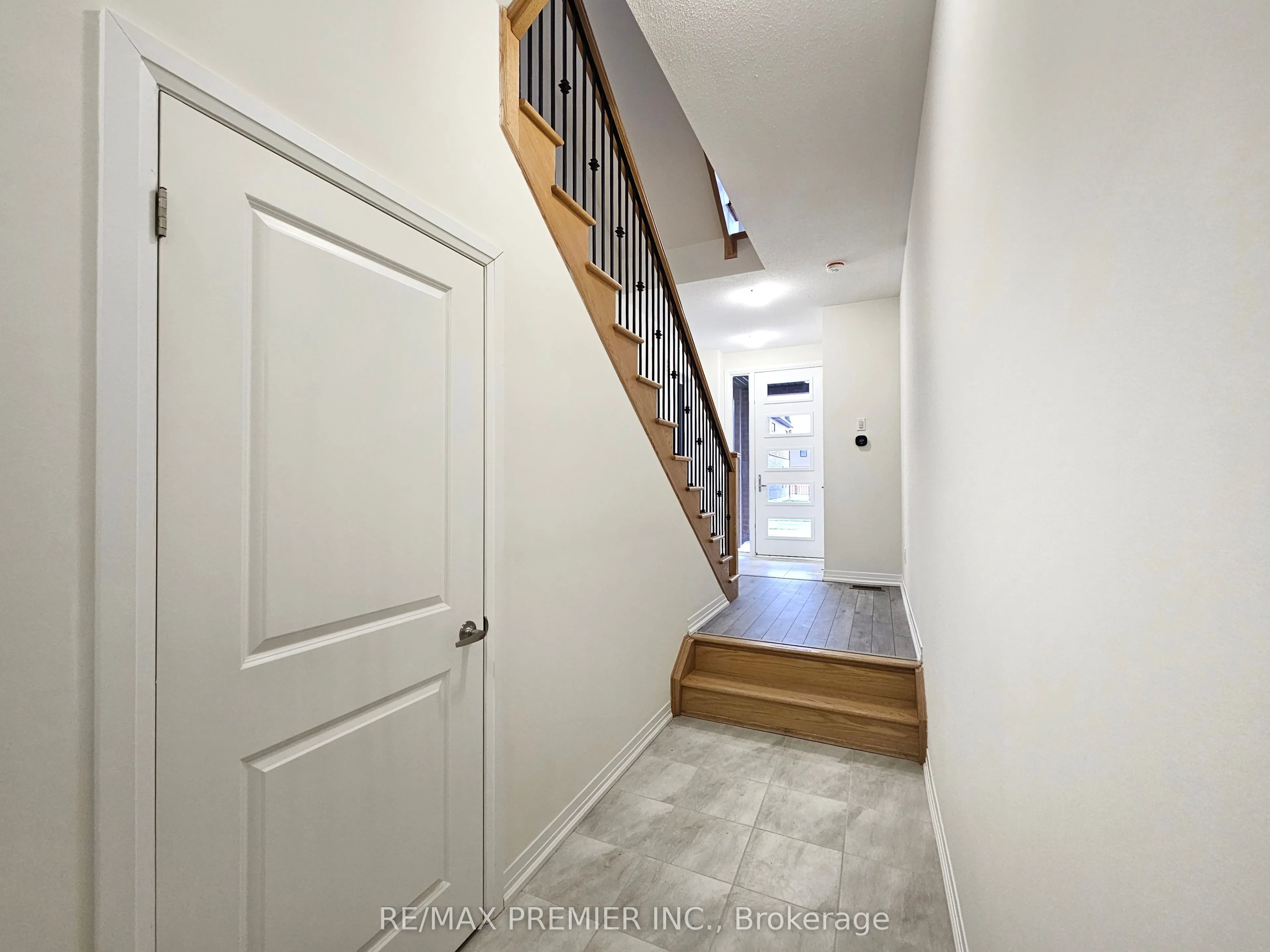 142 Turnberry Lane