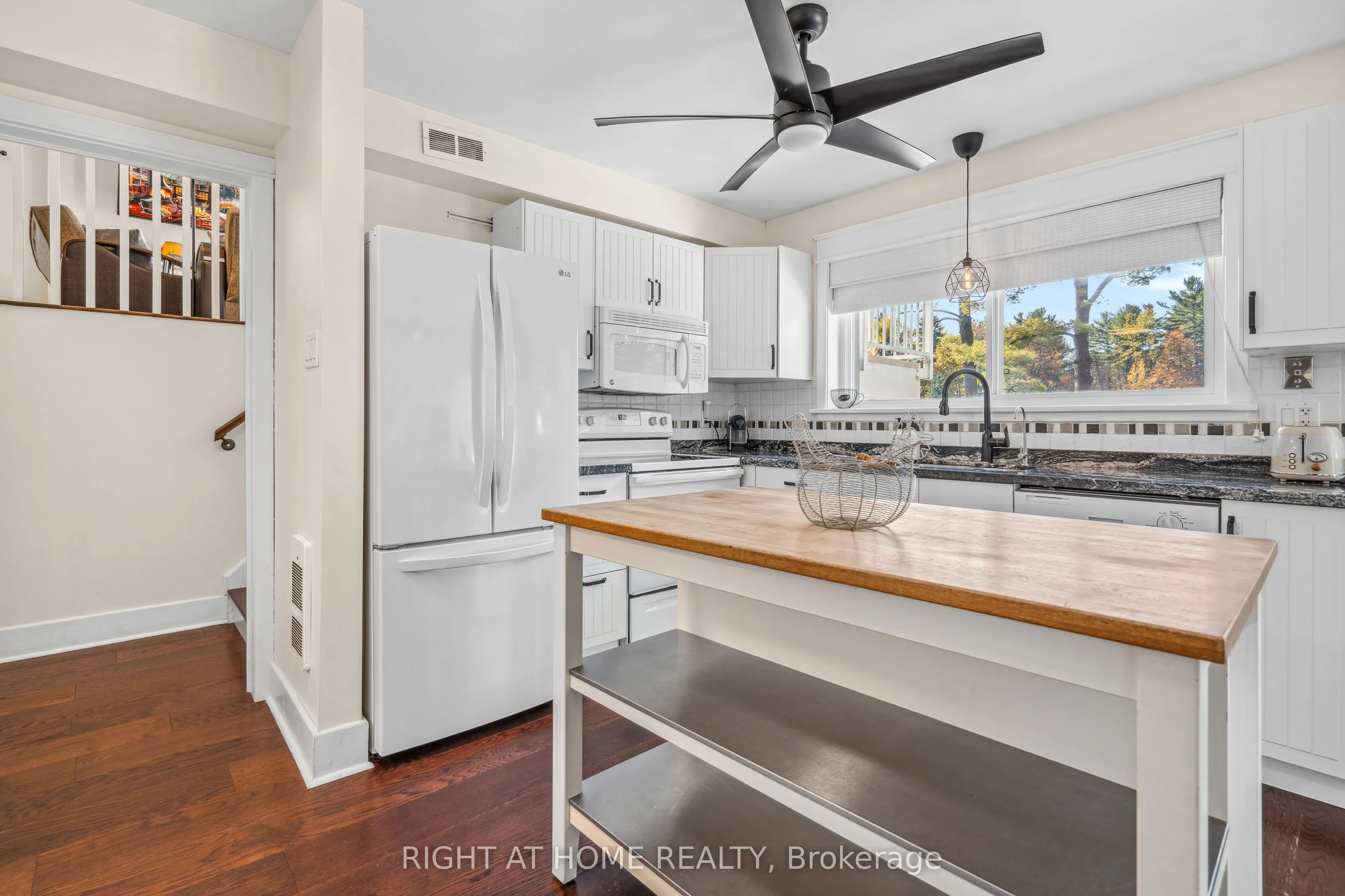 3583 Riverdale Drive
