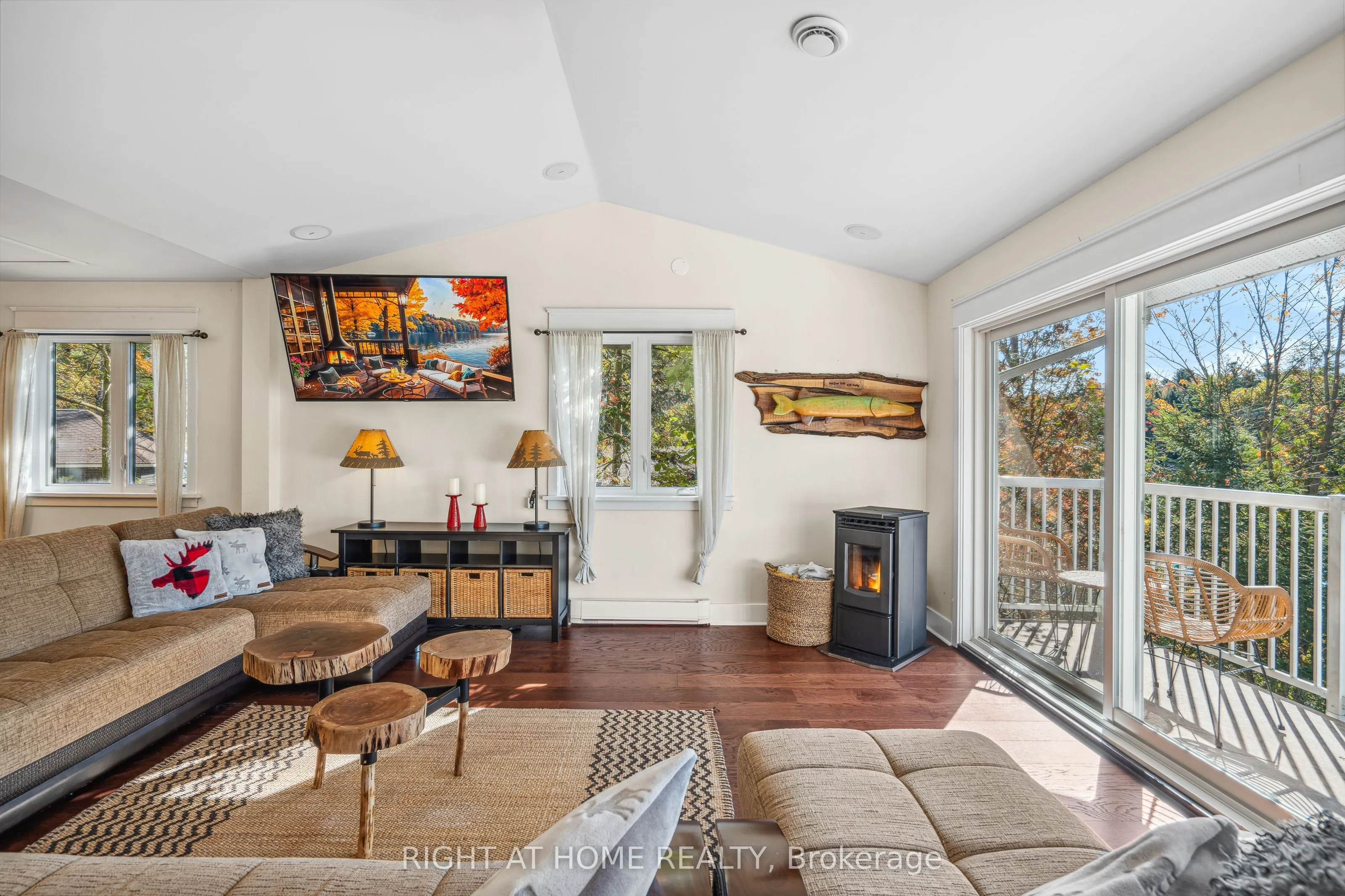 3583 Riverdale Drive