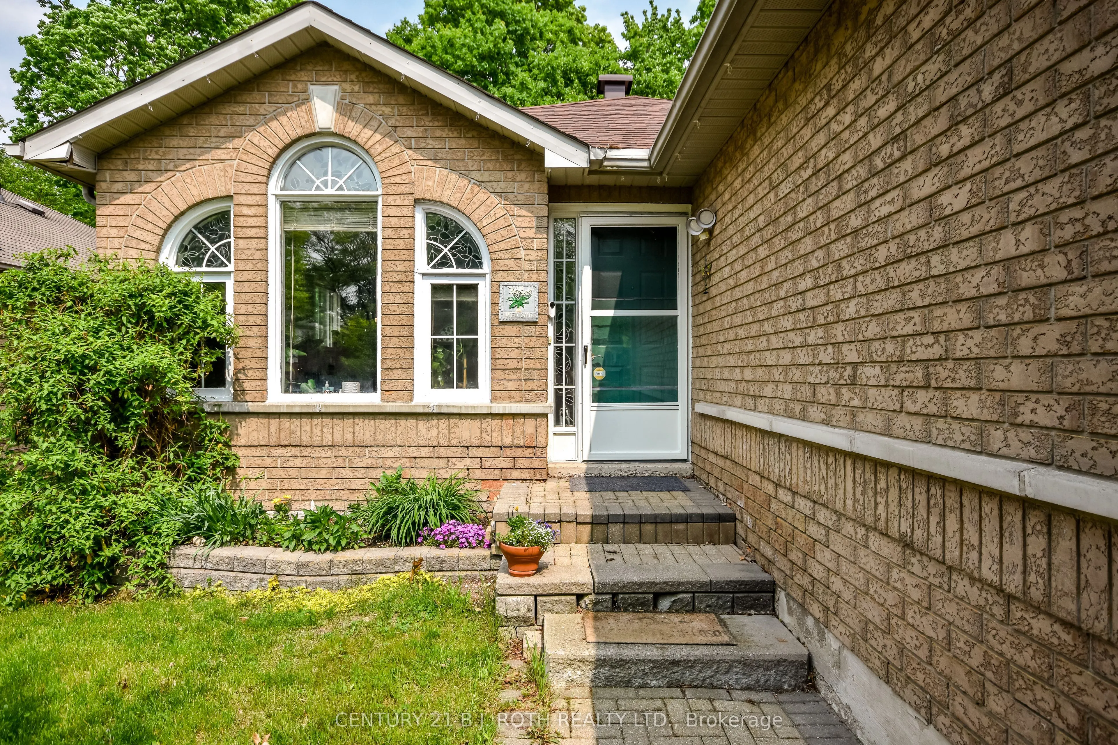 37 Nicholson Drive