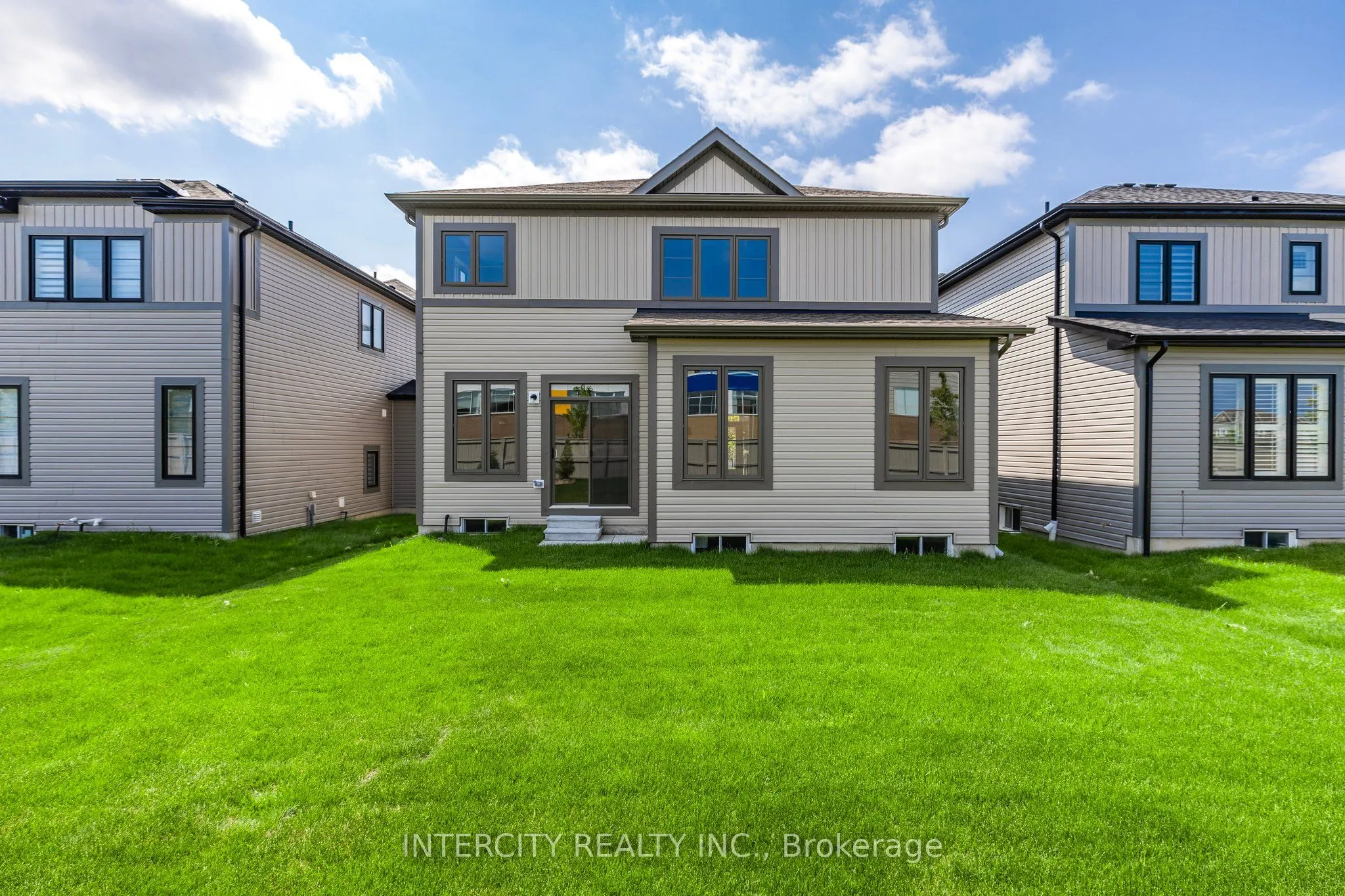 78 Season Crescent