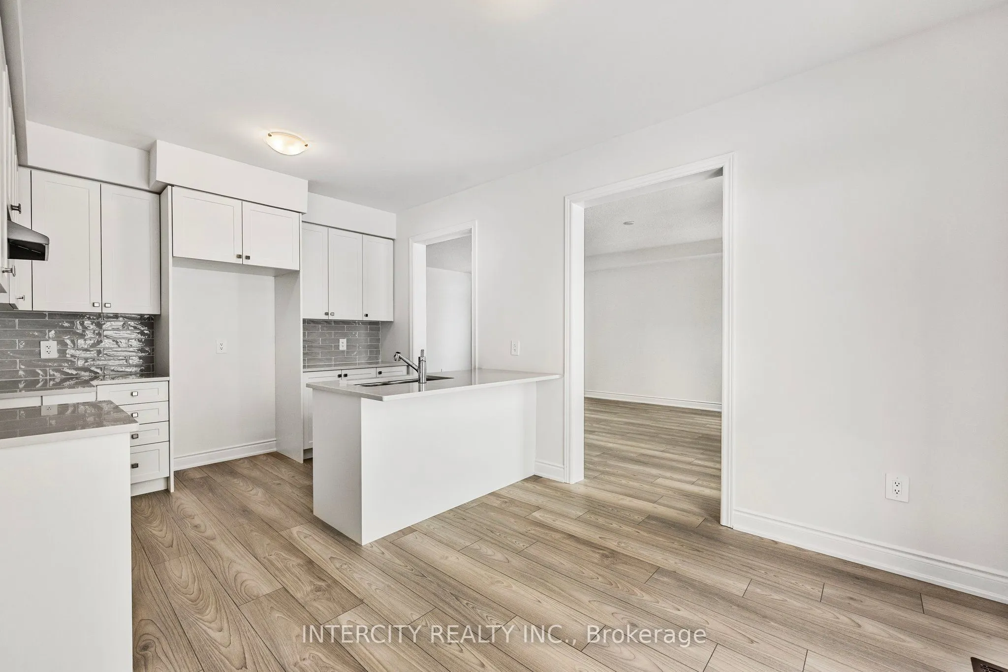 11 Avalon Drive