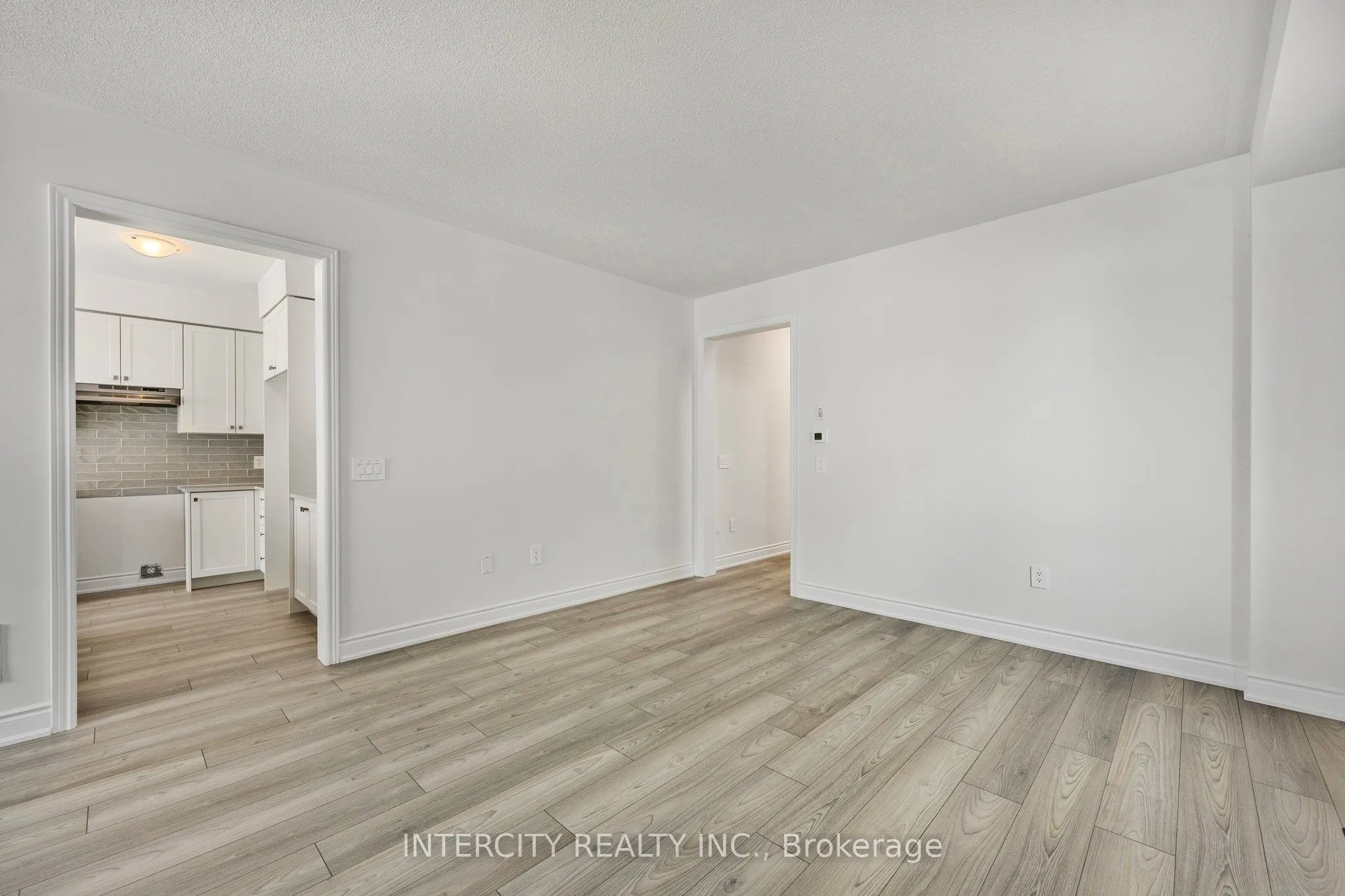 11 Avalon Drive