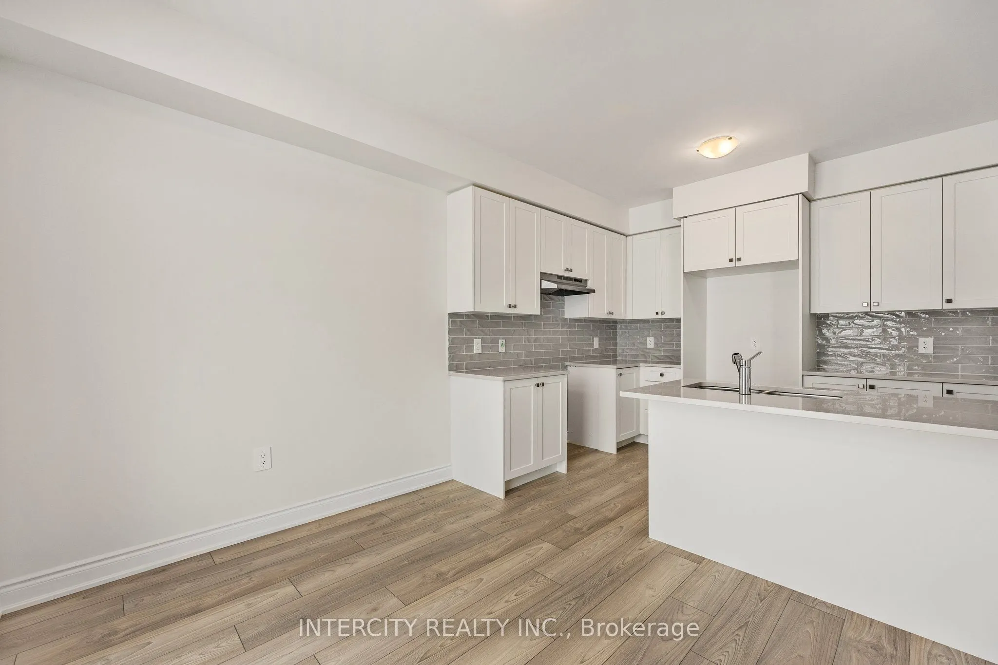 11 Avalon Drive