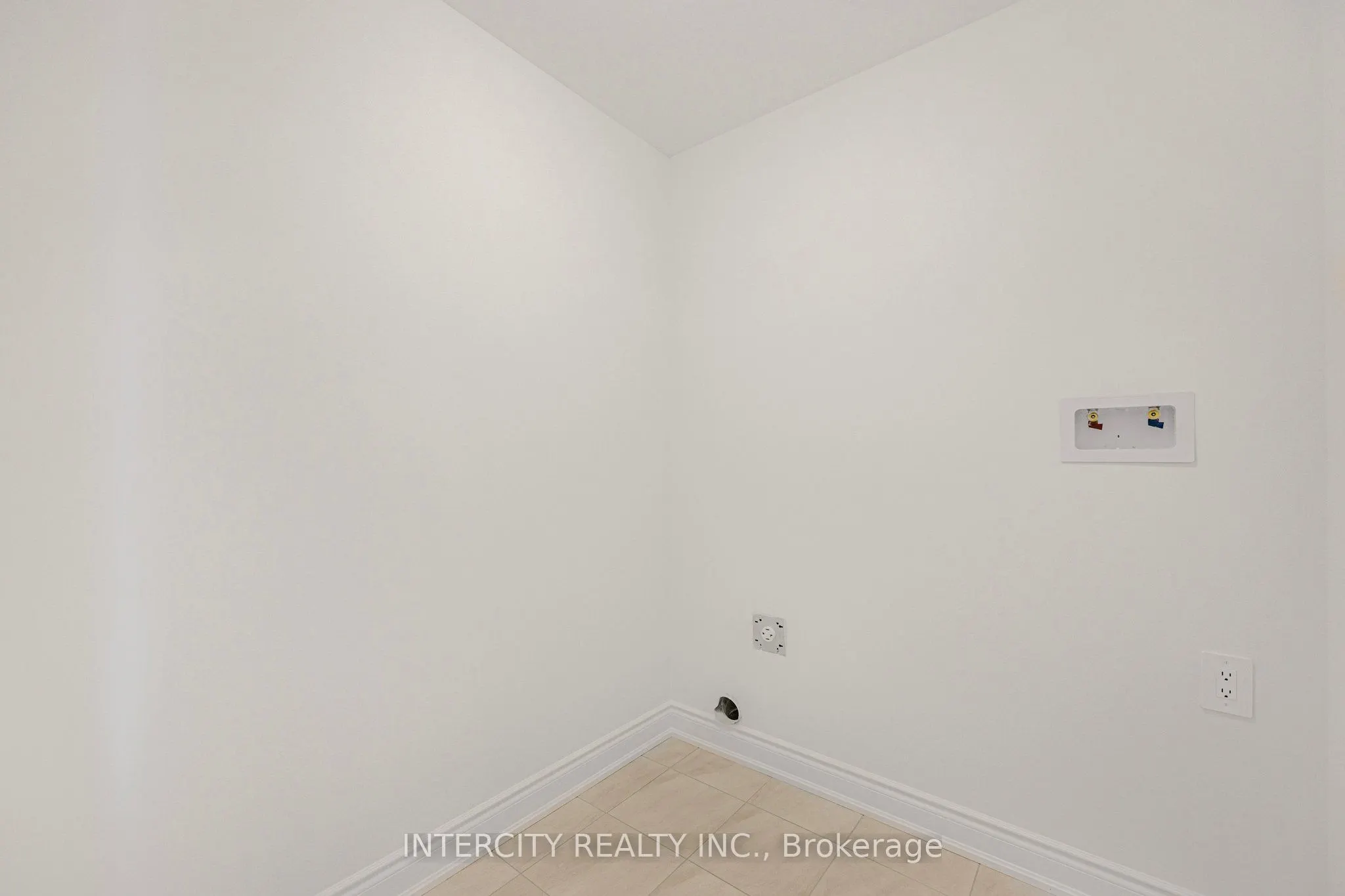 11 Avalon Drive