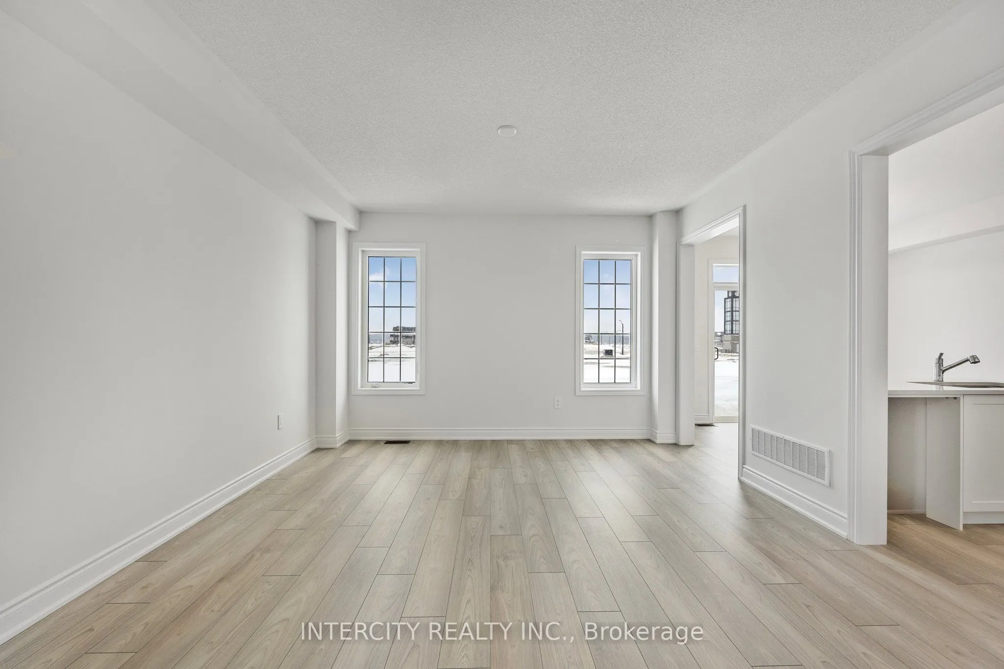 11 Avalon Drive
