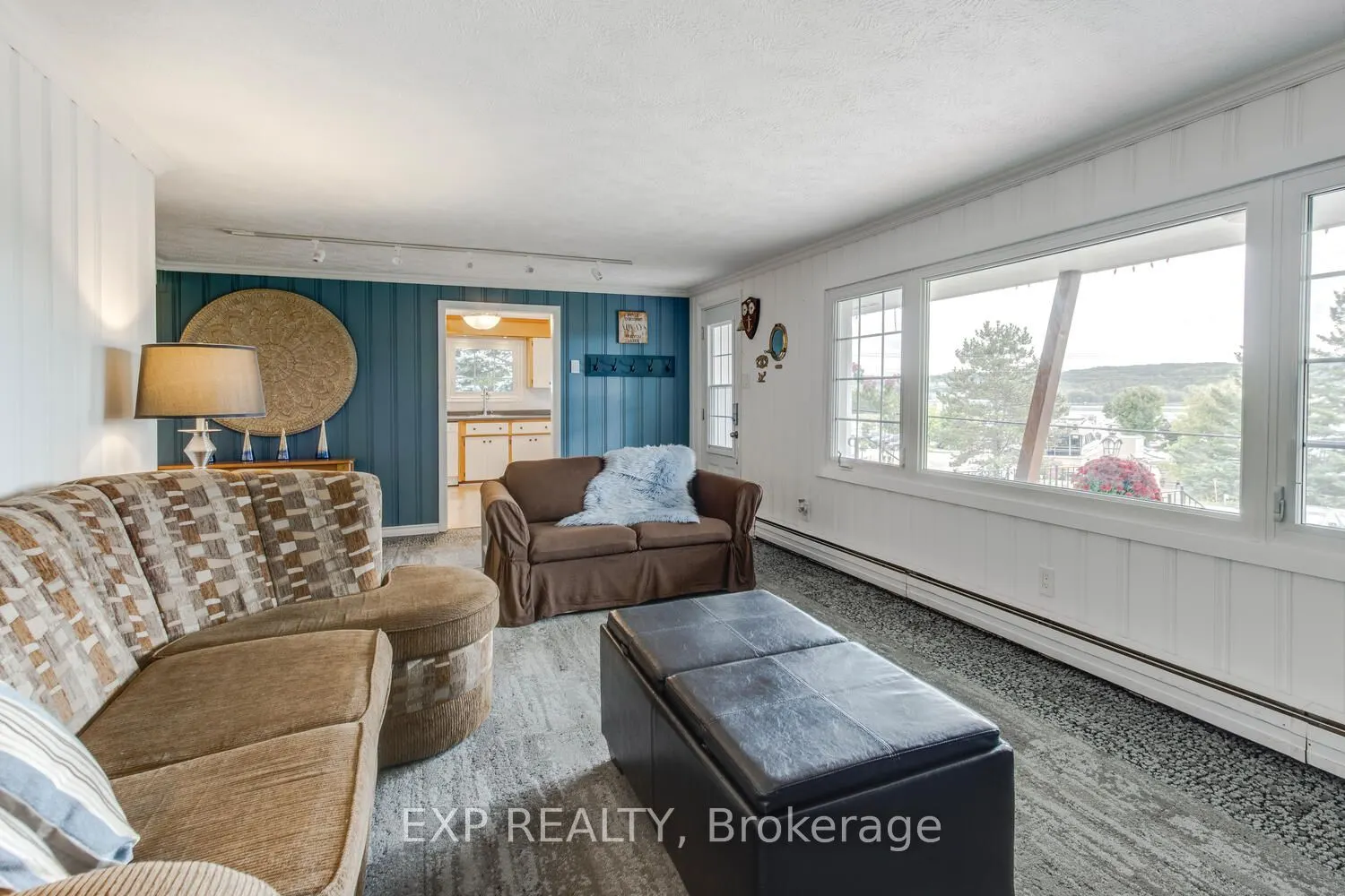 304 Champlain Road