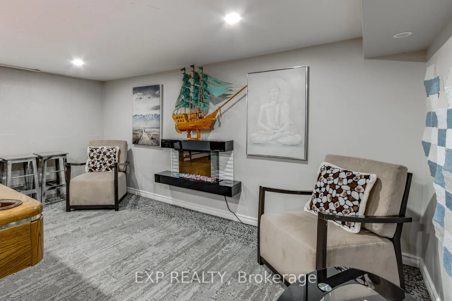 304 Champlain Road
