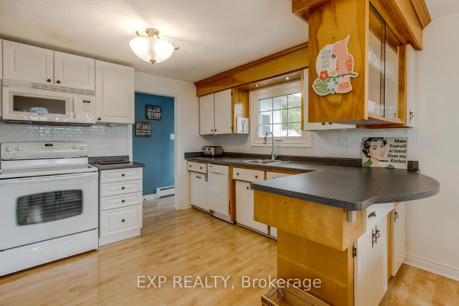 304 Champlain Road
