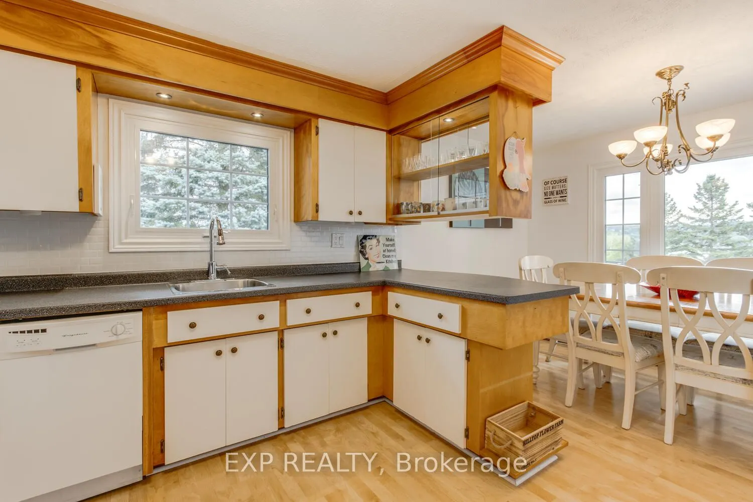 304 Champlain Road