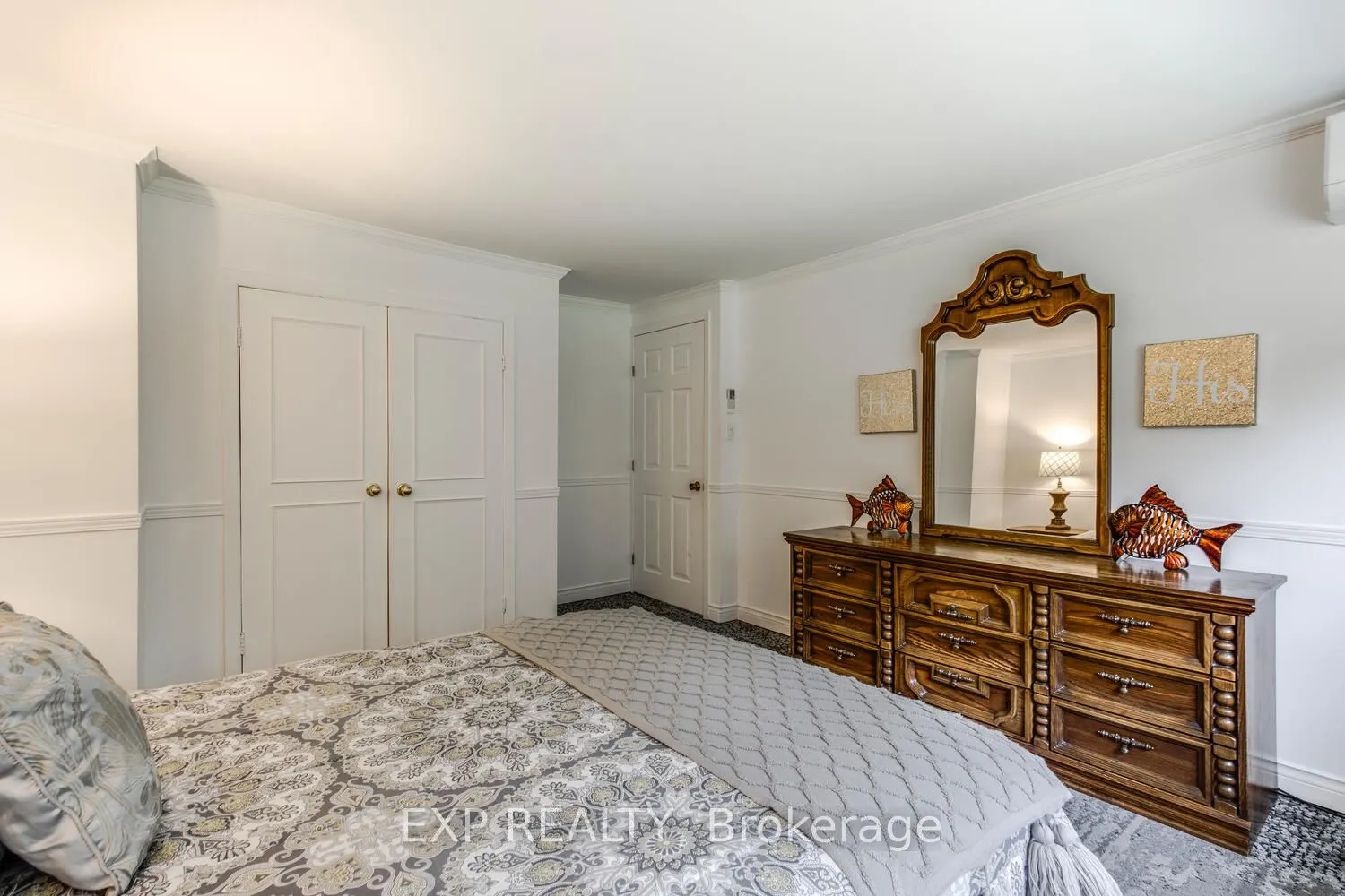 304 Champlain Road