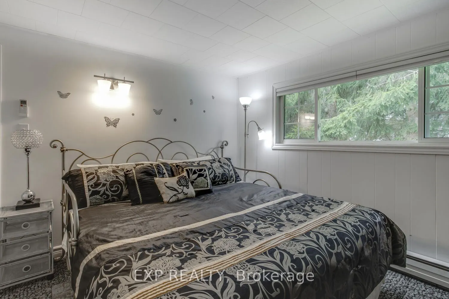 304 Champlain Road