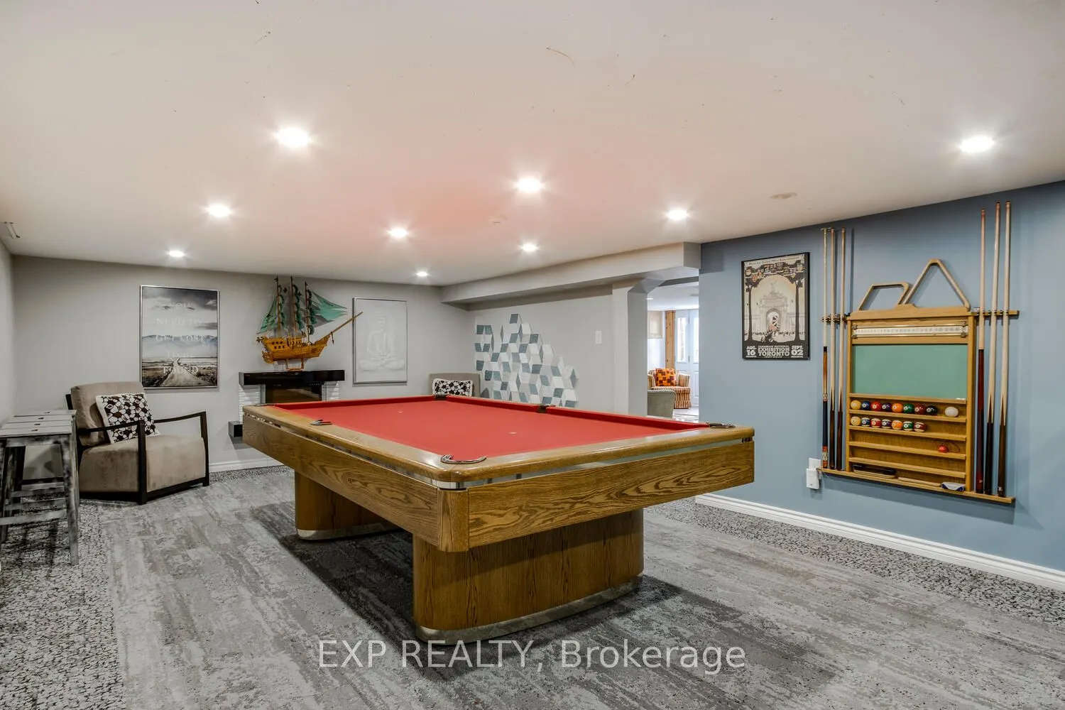 304 Champlain Road