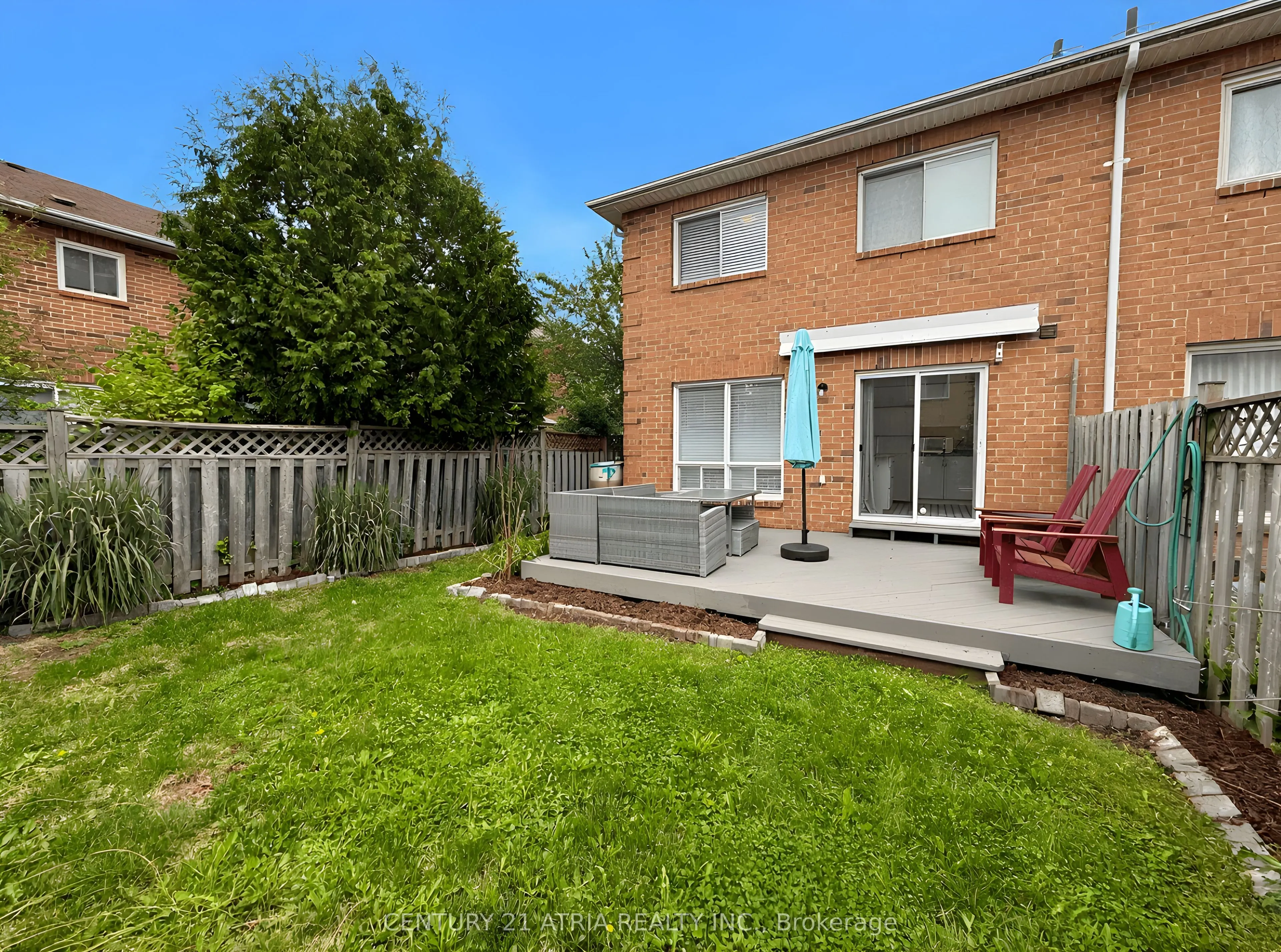 12 Lyfytt Crescent