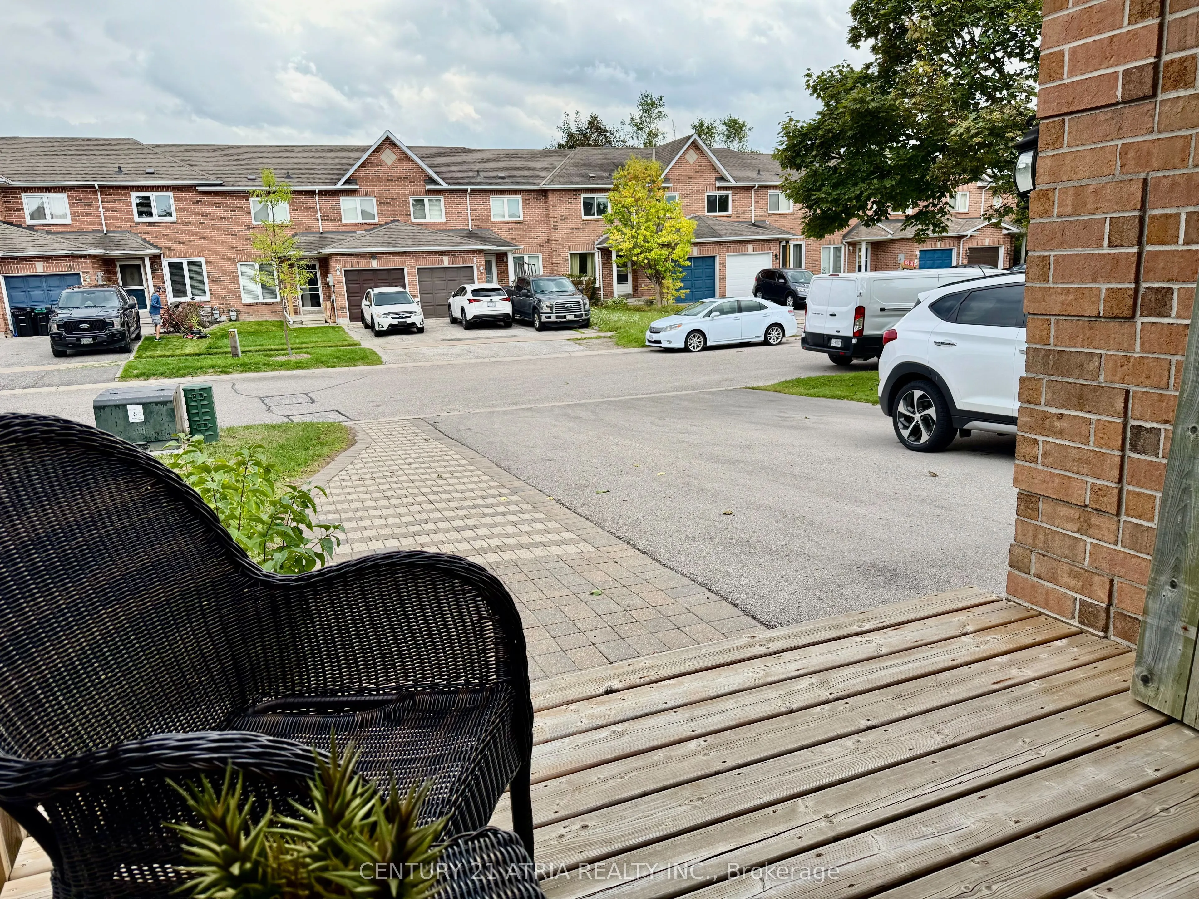 12 Lyfytt Crescent