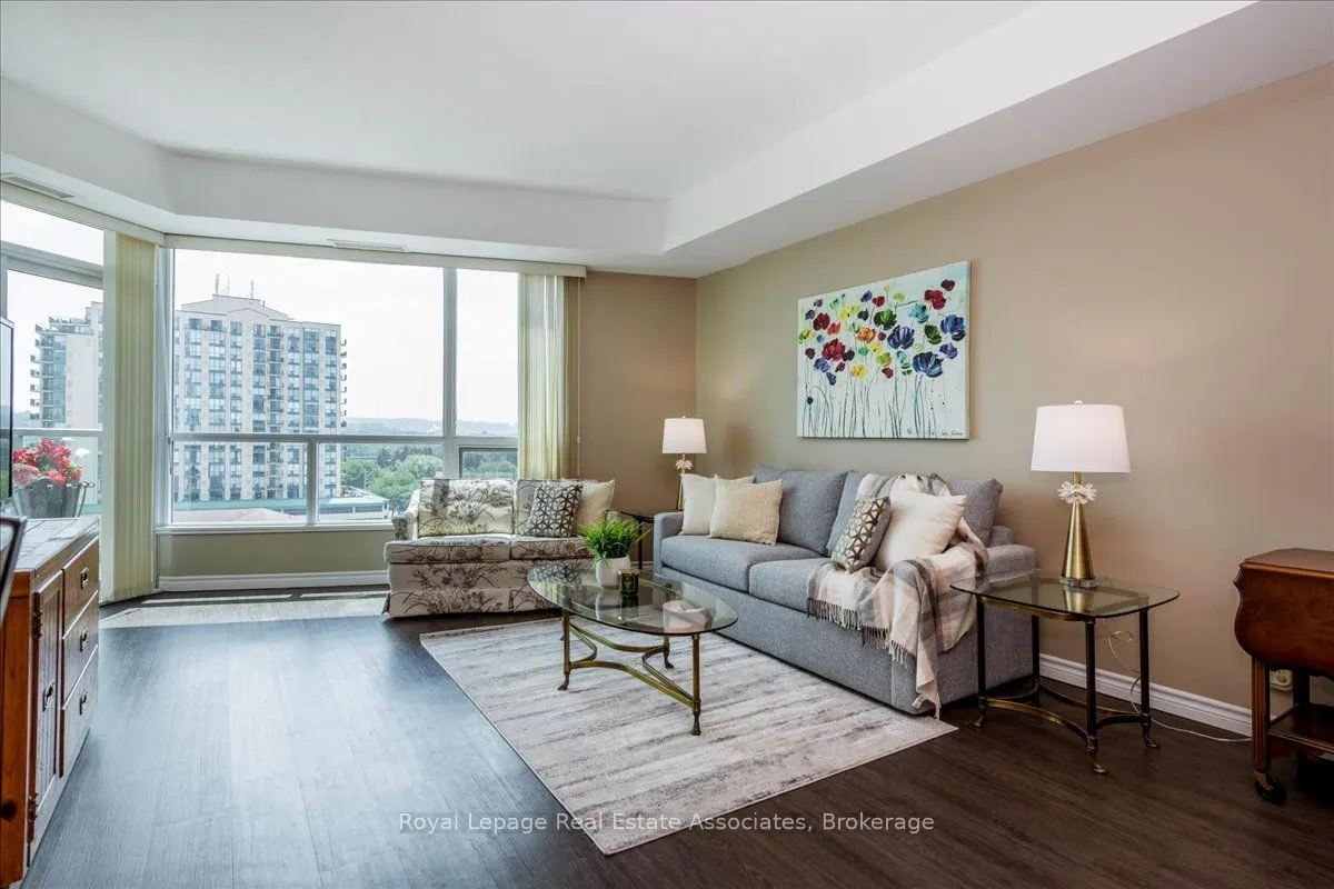 37 Ellen Street, #811