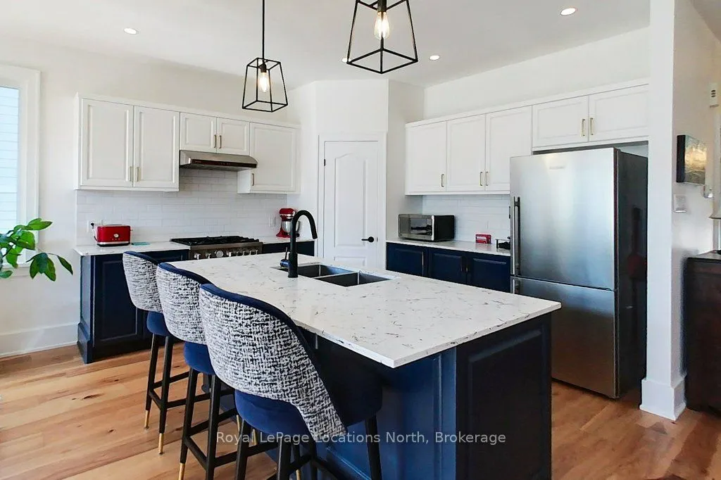 27 Newport Boulevard, #25