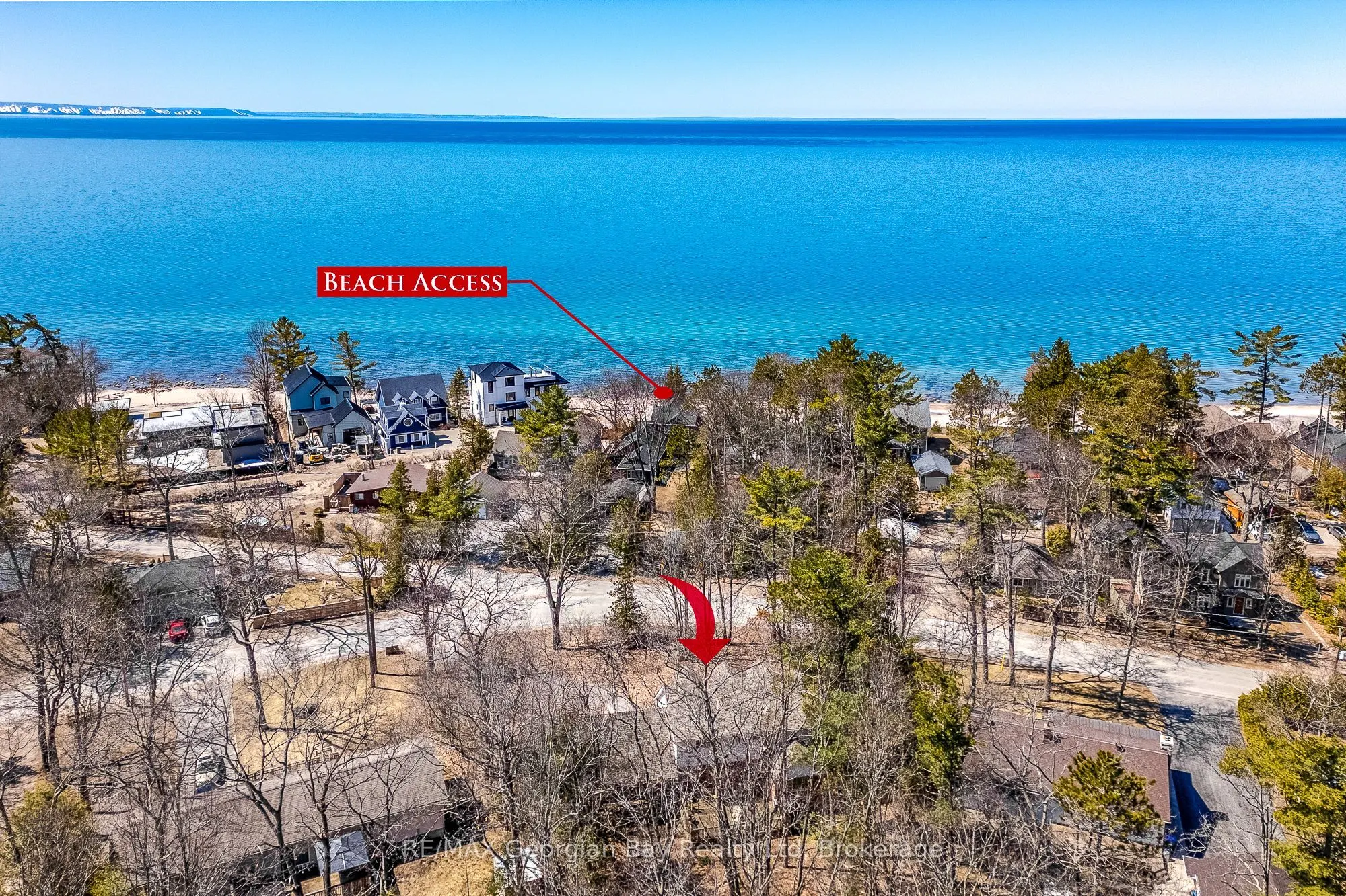 225 Tiny Beaches Road S